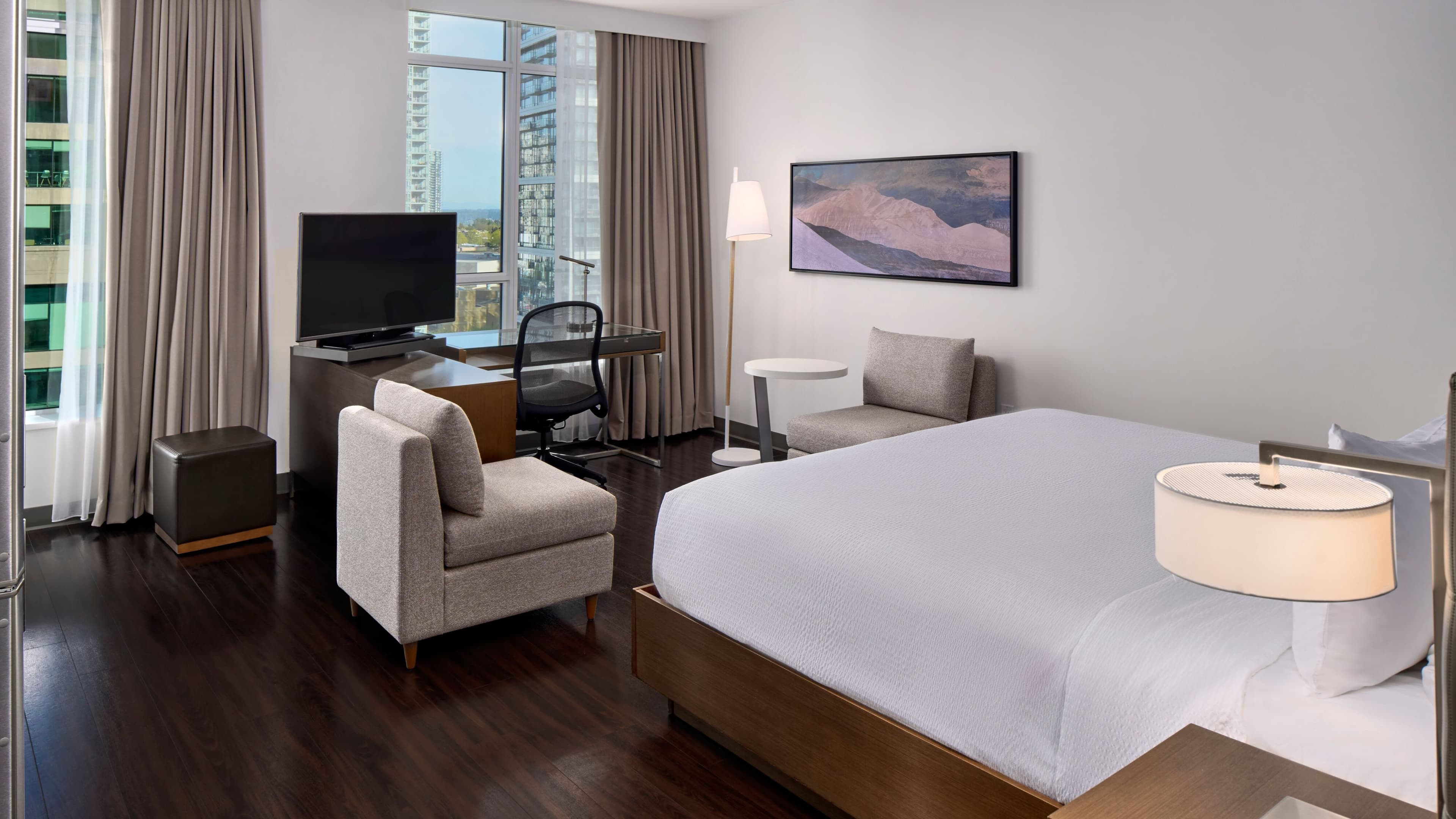 Element Vancouver Metrotown - Image 2