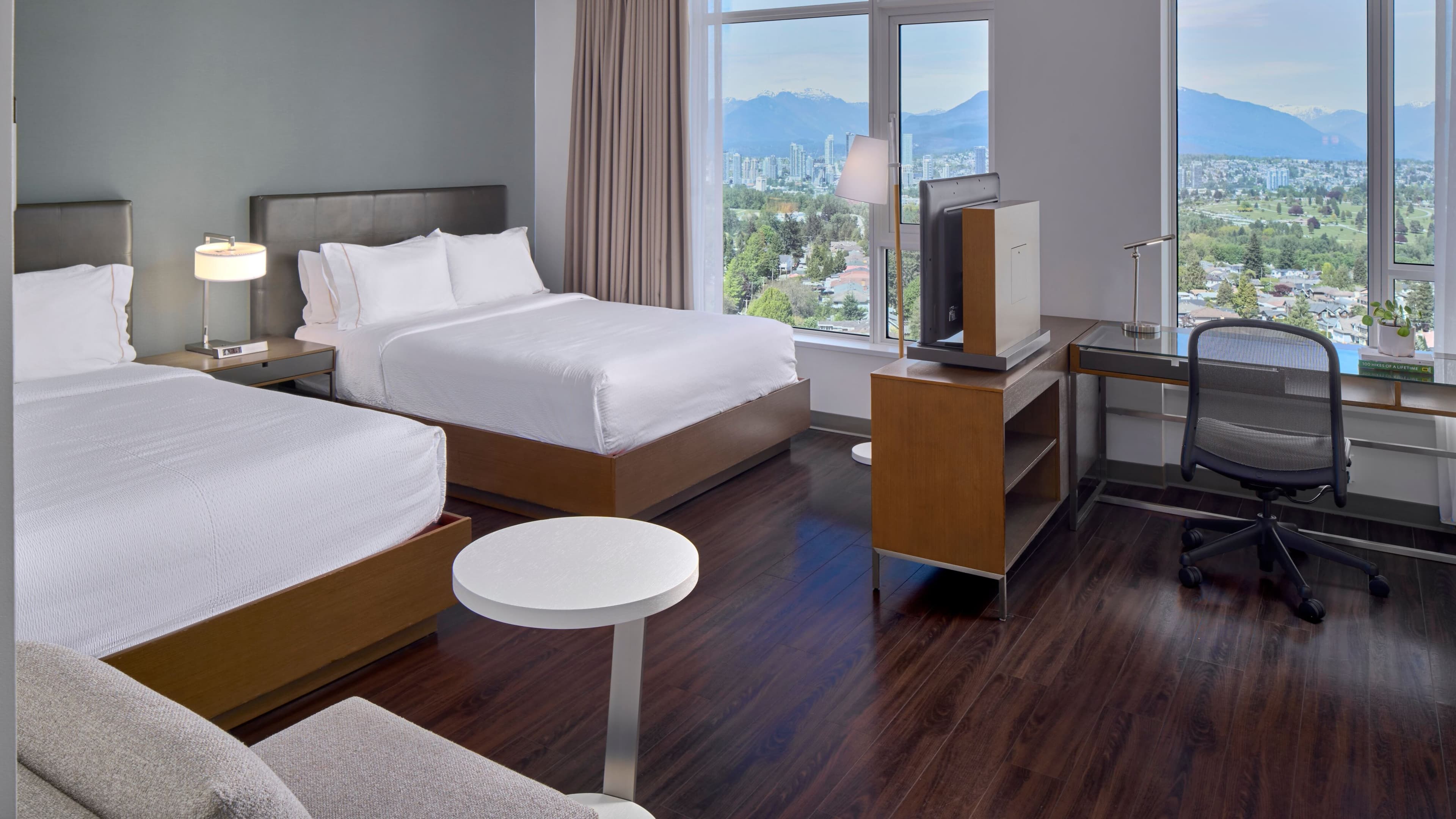 Element Vancouver Metrotown — 12