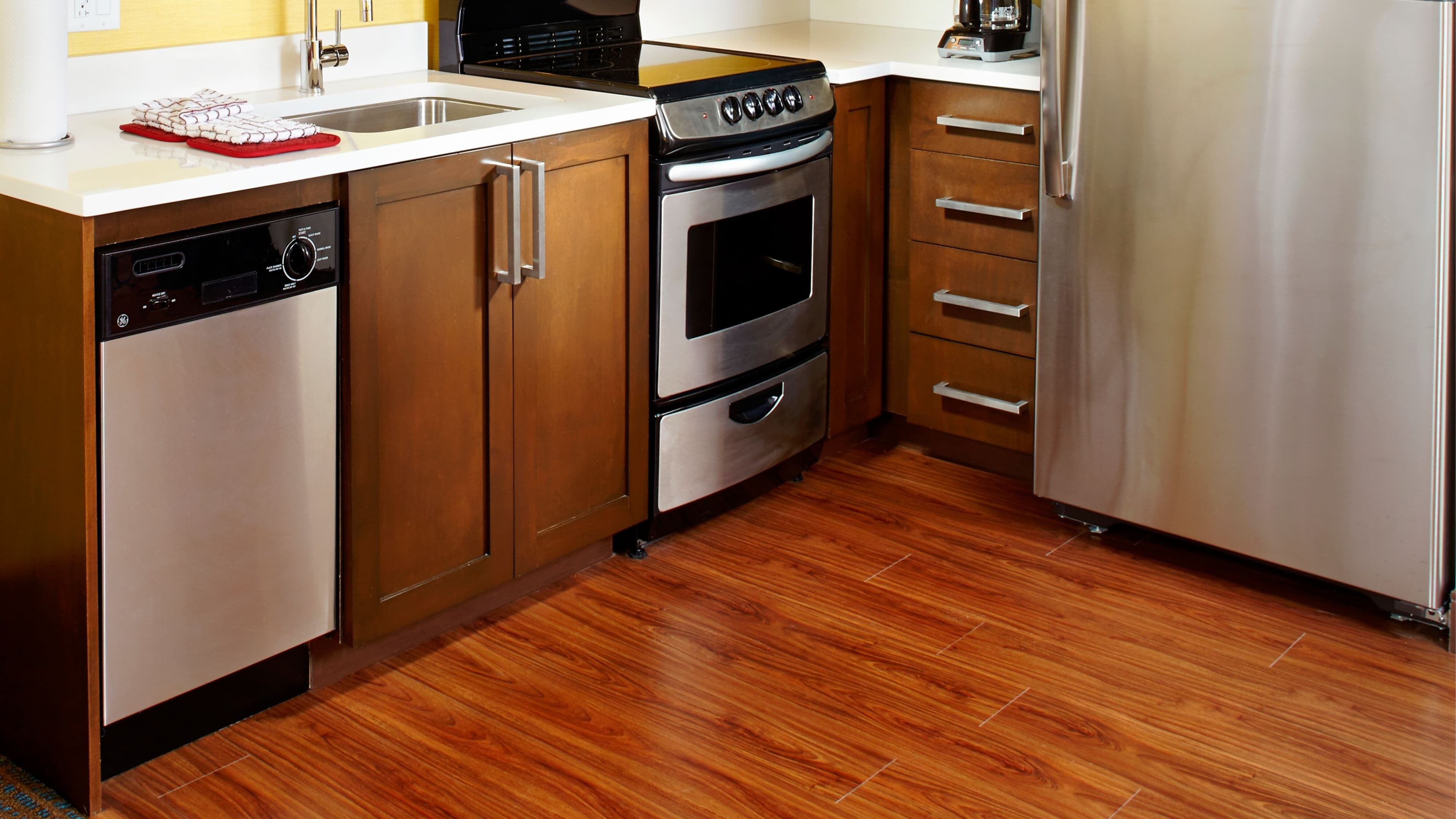 1 Bedroom Suite - Image 7