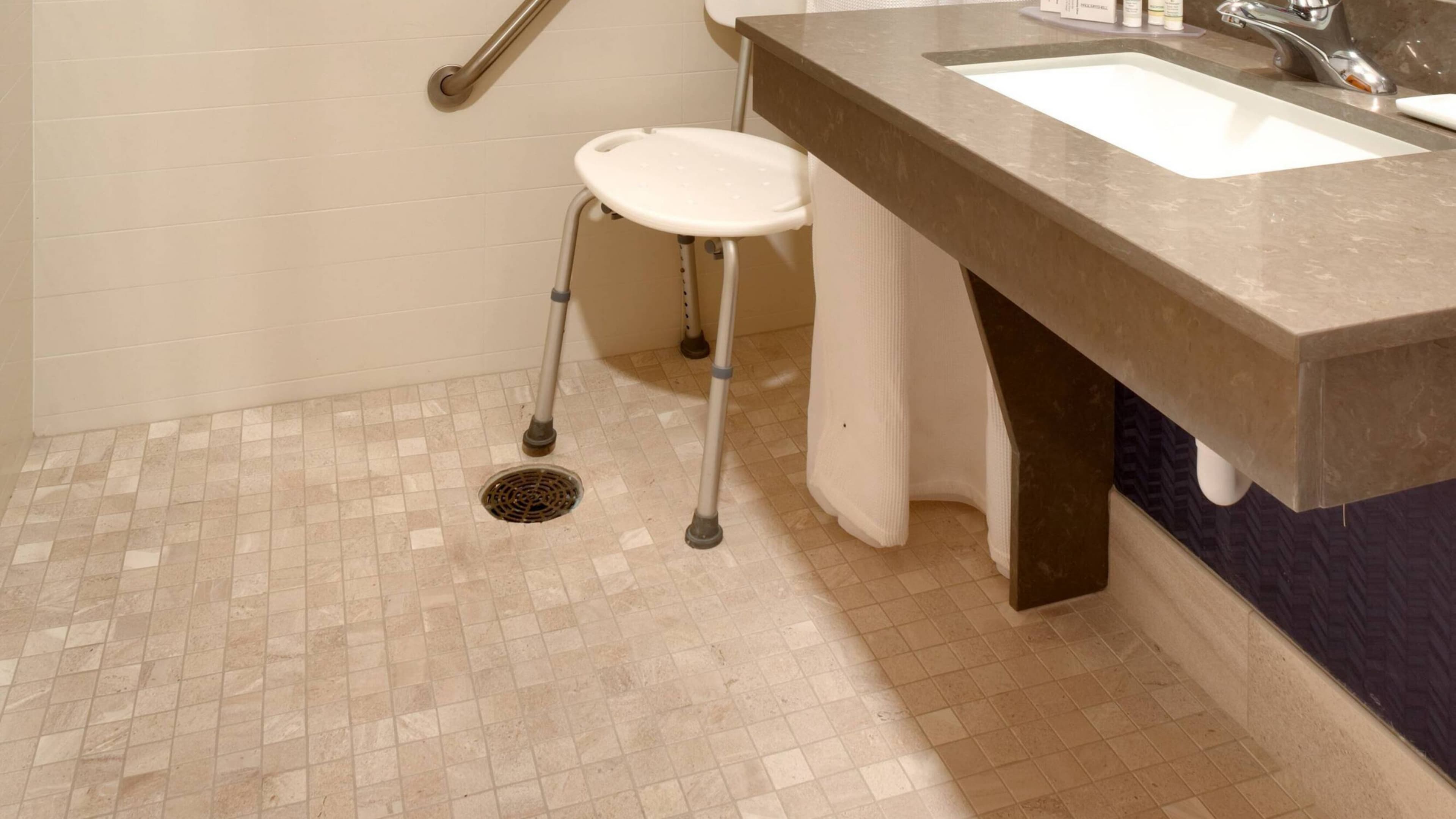 Fairfield Inn & Suites Sierra Vista - Image 4