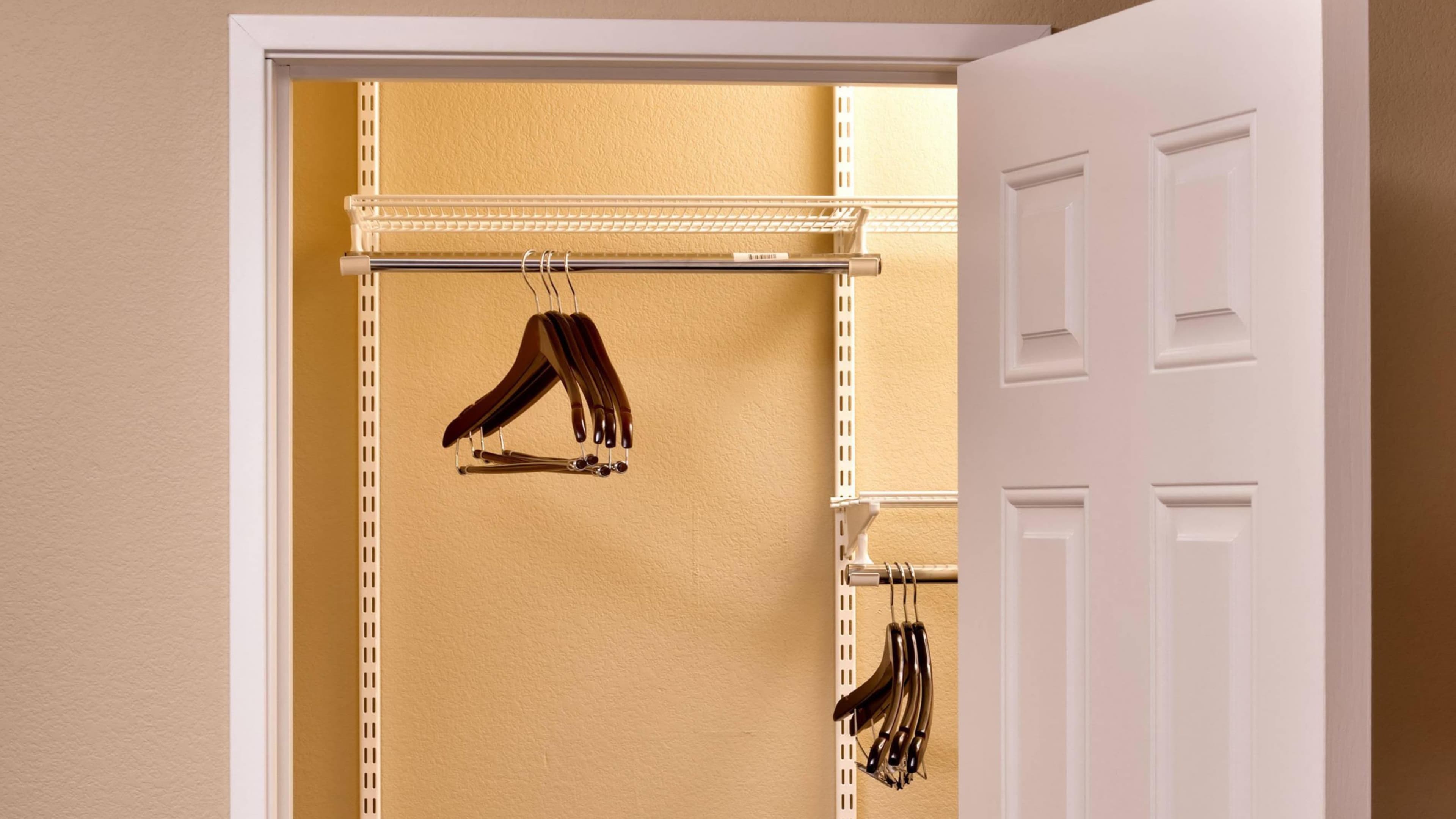 1 Bedroom Residential Suite - Image 4