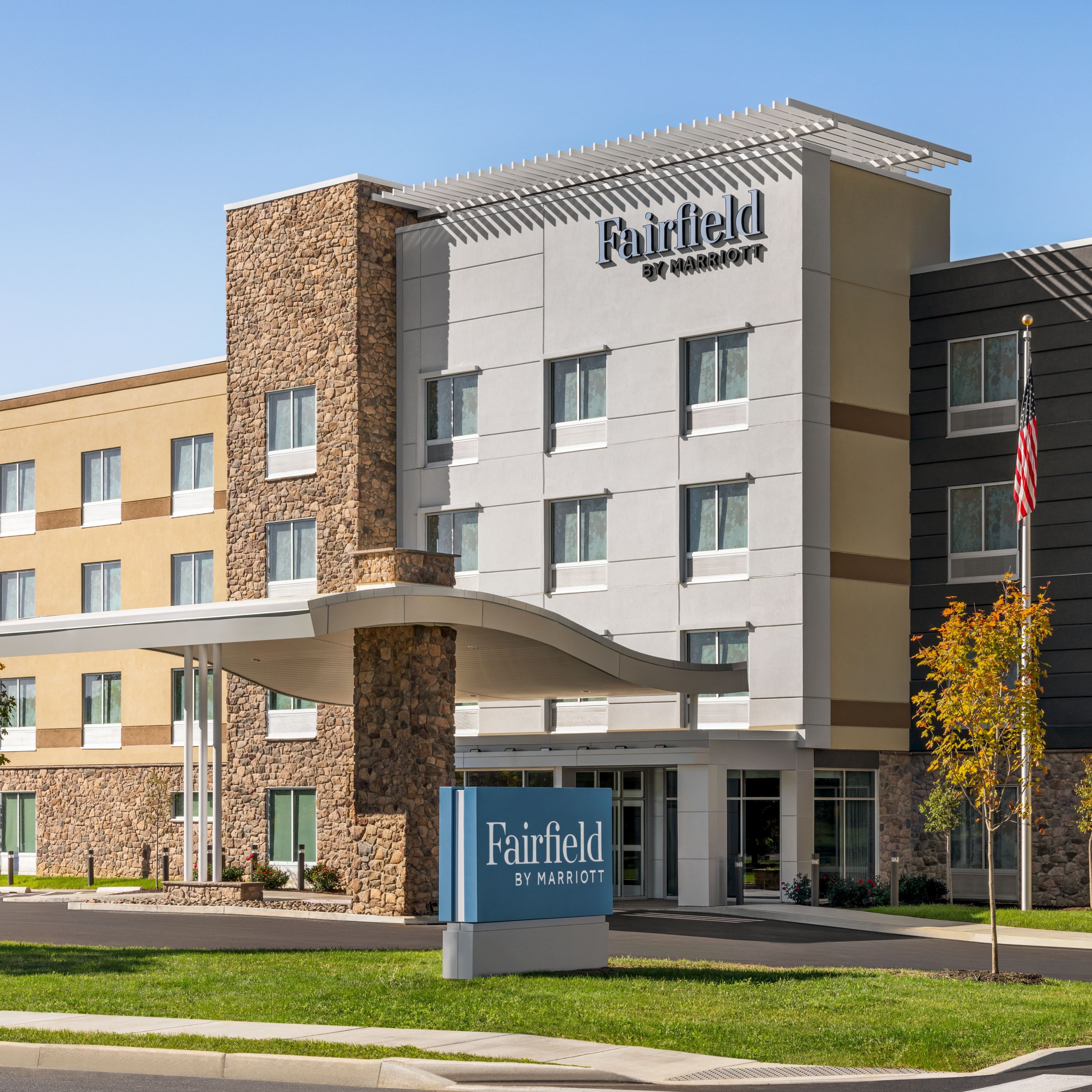 Fairfield Inn & Suites Bethlehem PA - Image 1