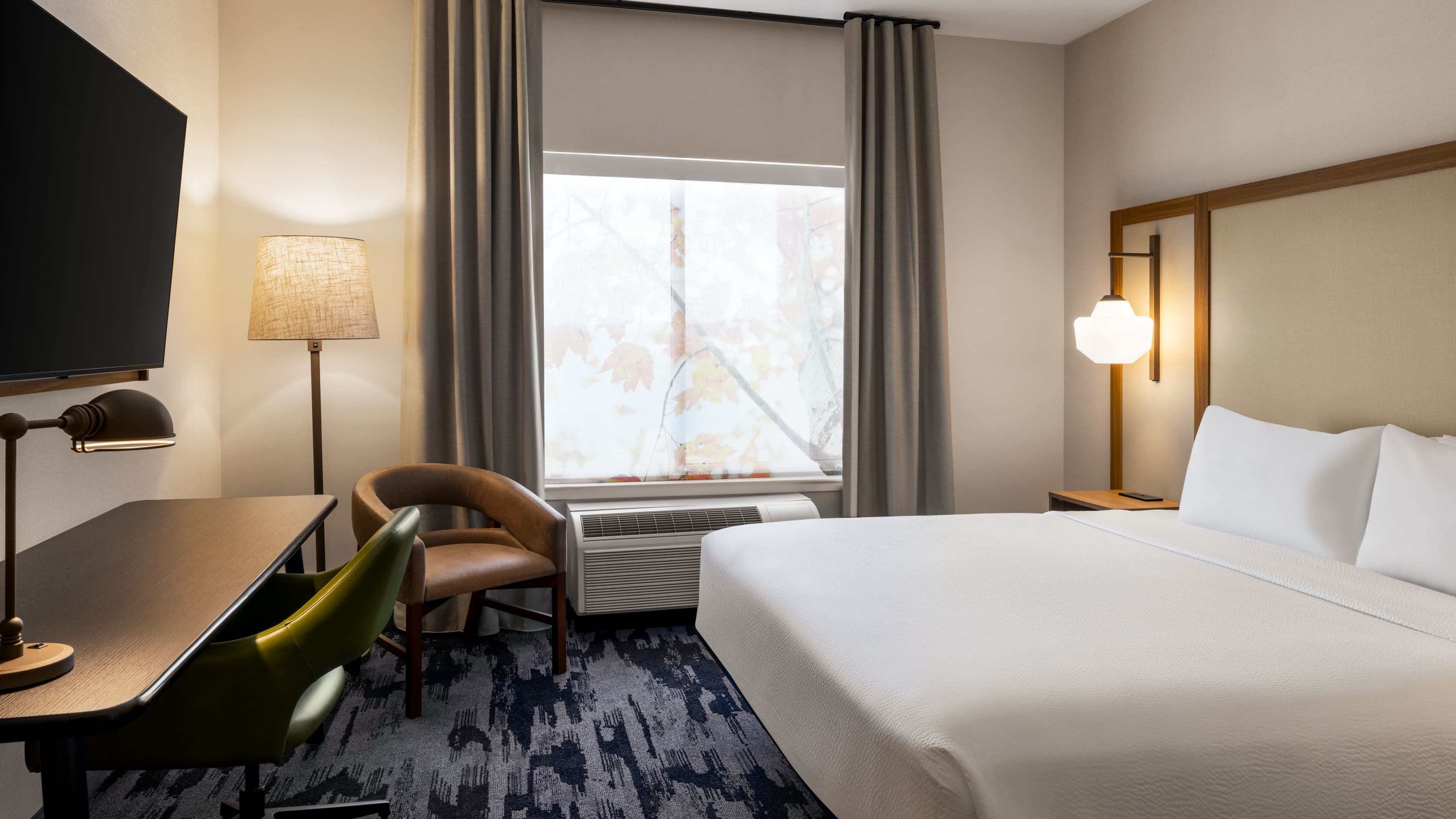 Fairfield Inn & Suites Bethlehem PA - Image 2