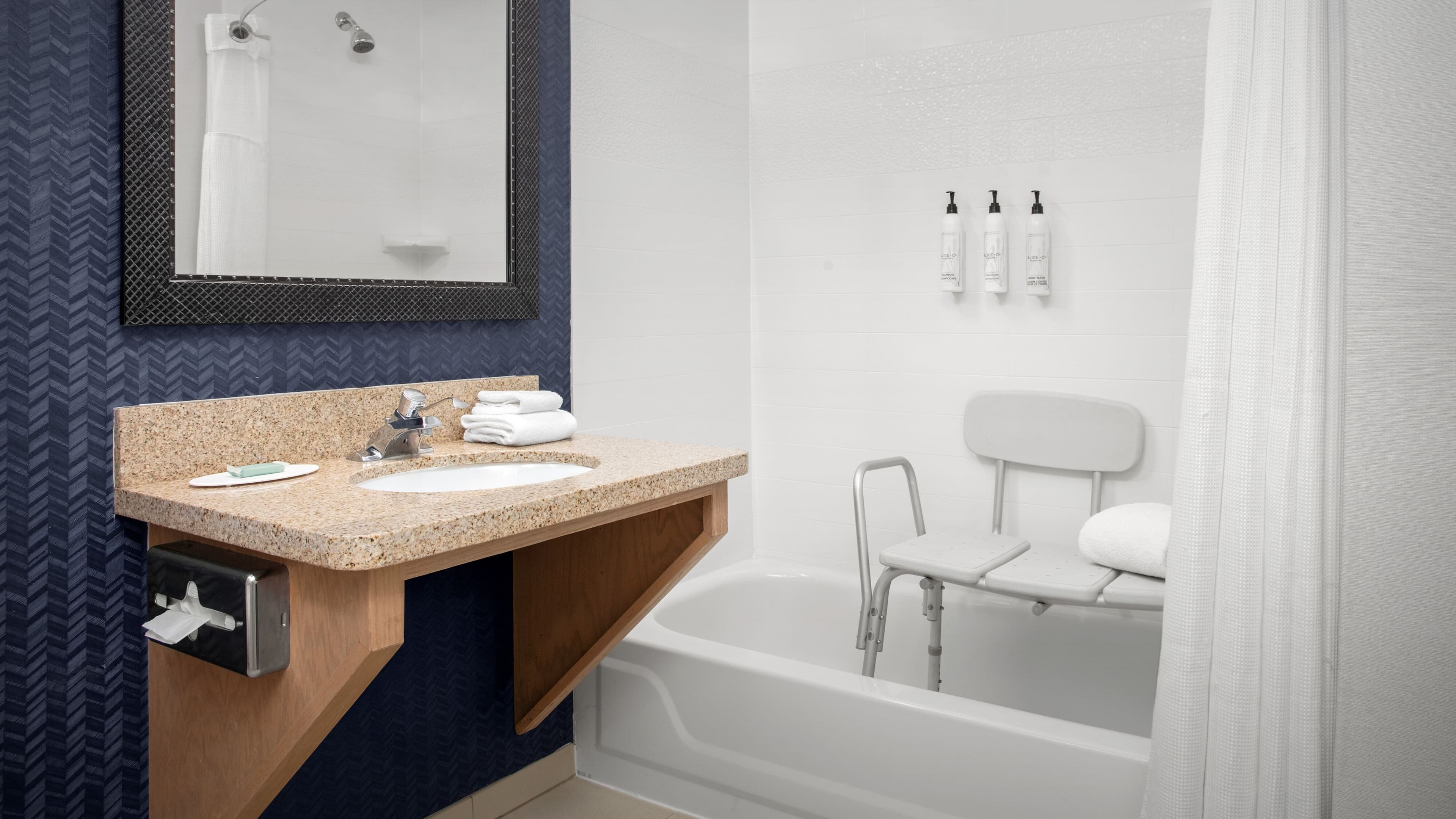 Fairfield Inn & Suites Albuquerque Airport - Image 5