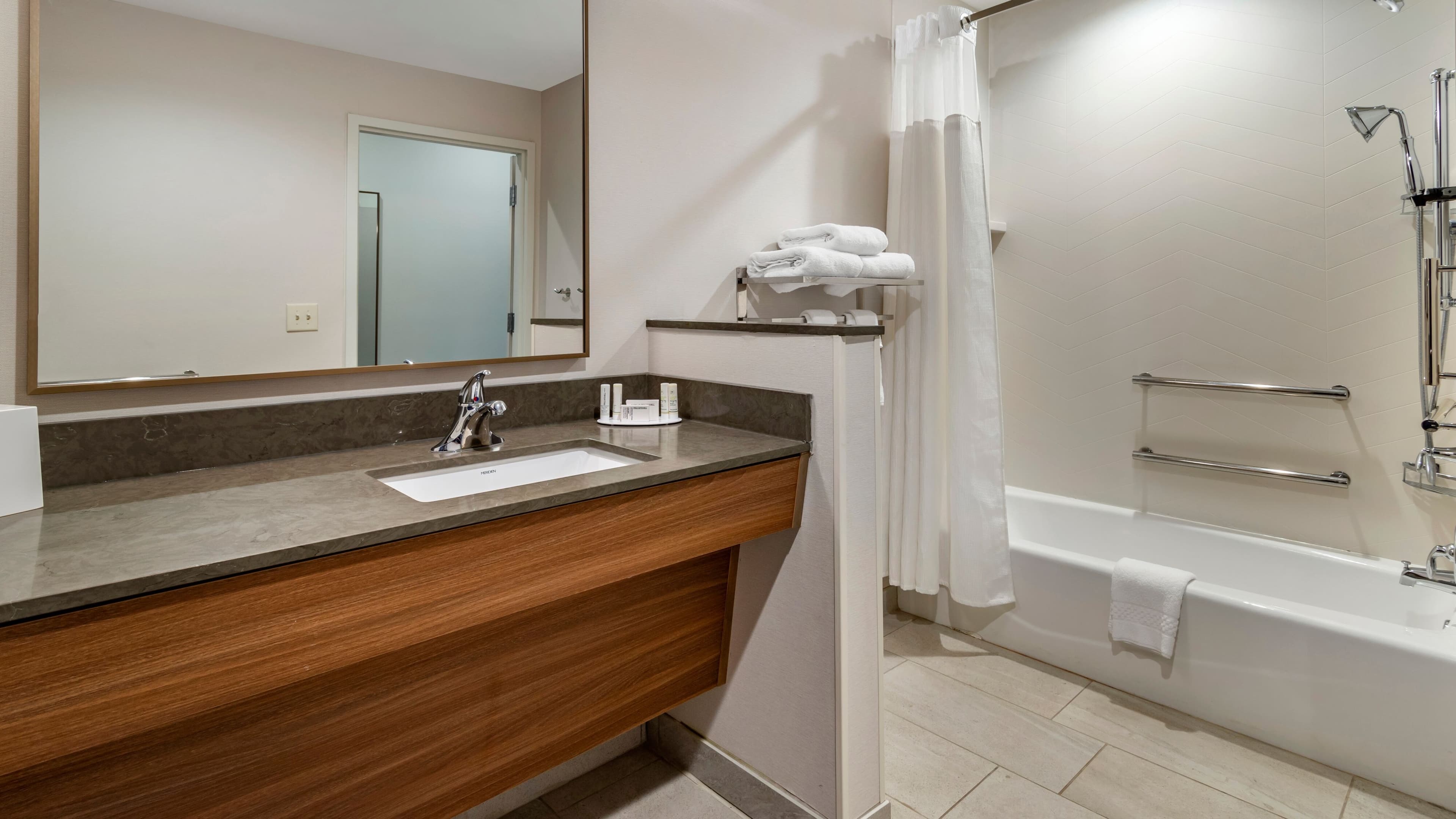 Fairfield Inn & Suites Helen — 7