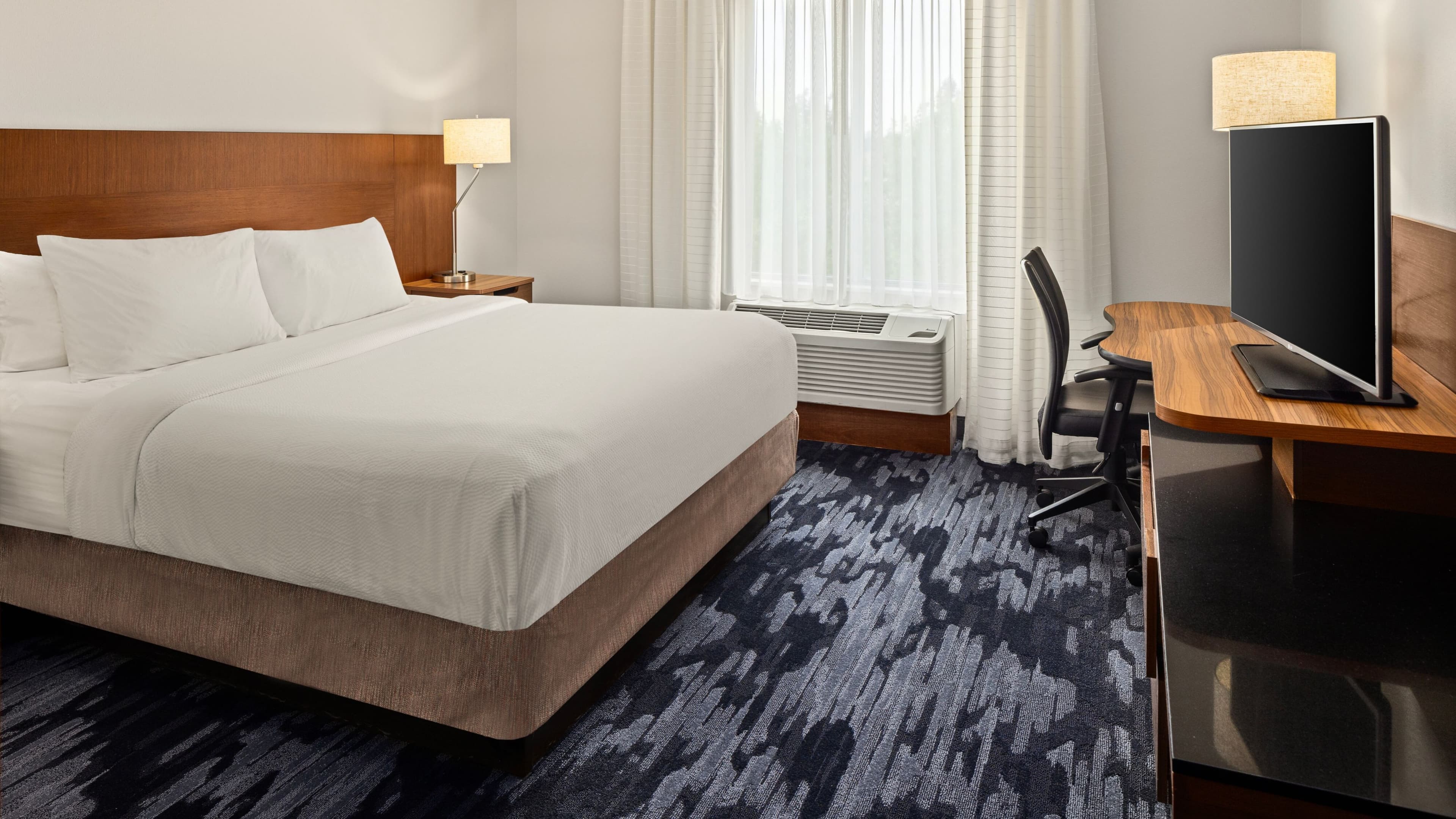 Fairfield Inn & Suites Waterloo Cedar Falls - Image 2