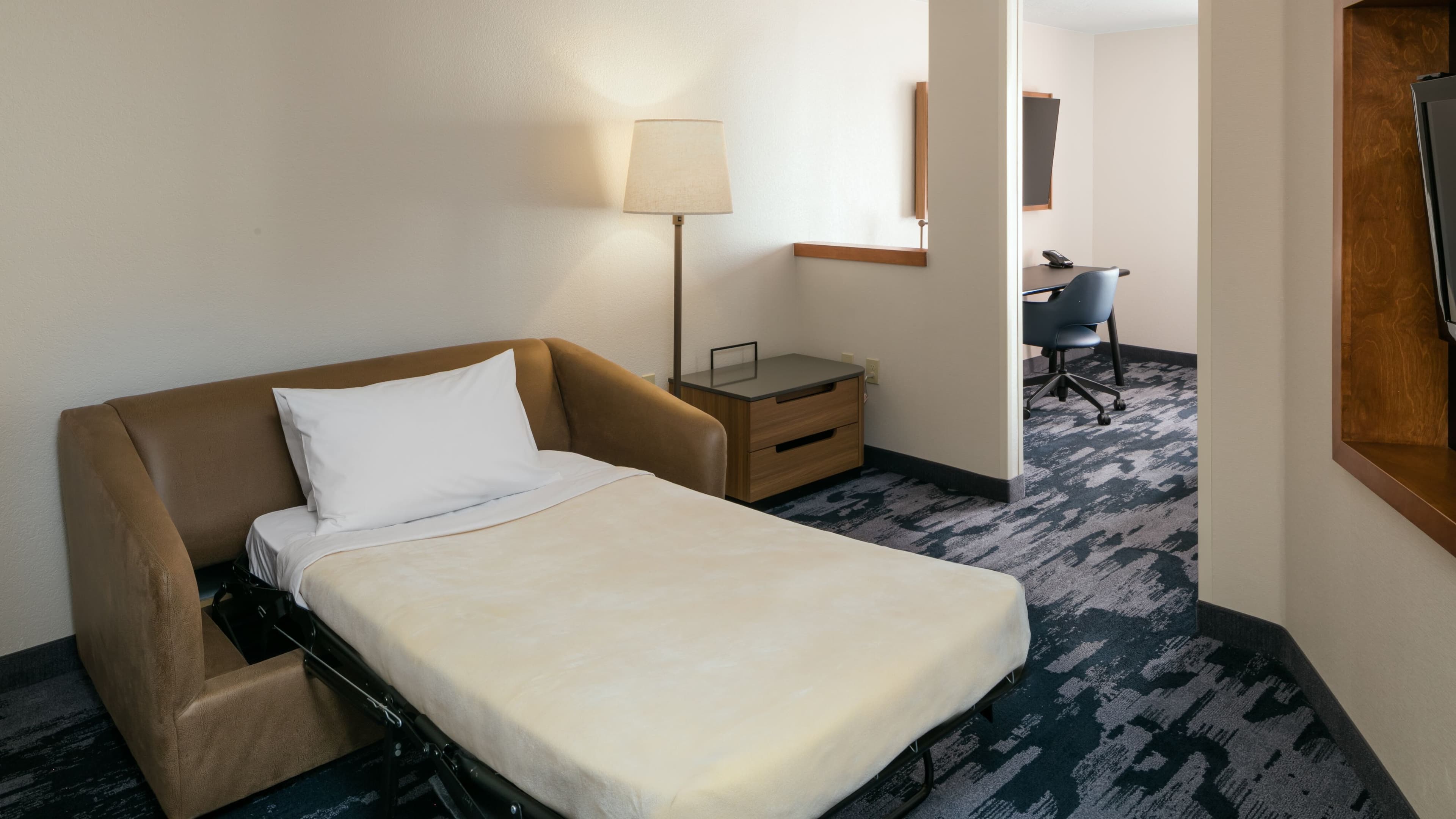 Fairfield Inn & Suites Anchorage Midtown - Image 3