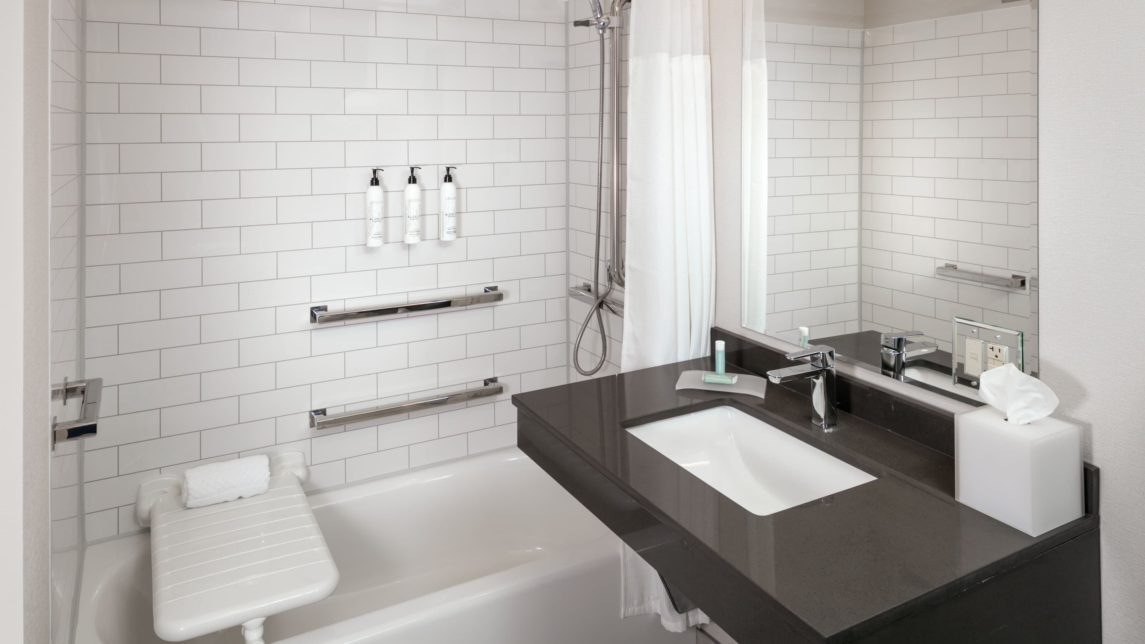 Executive Suite - Image 5