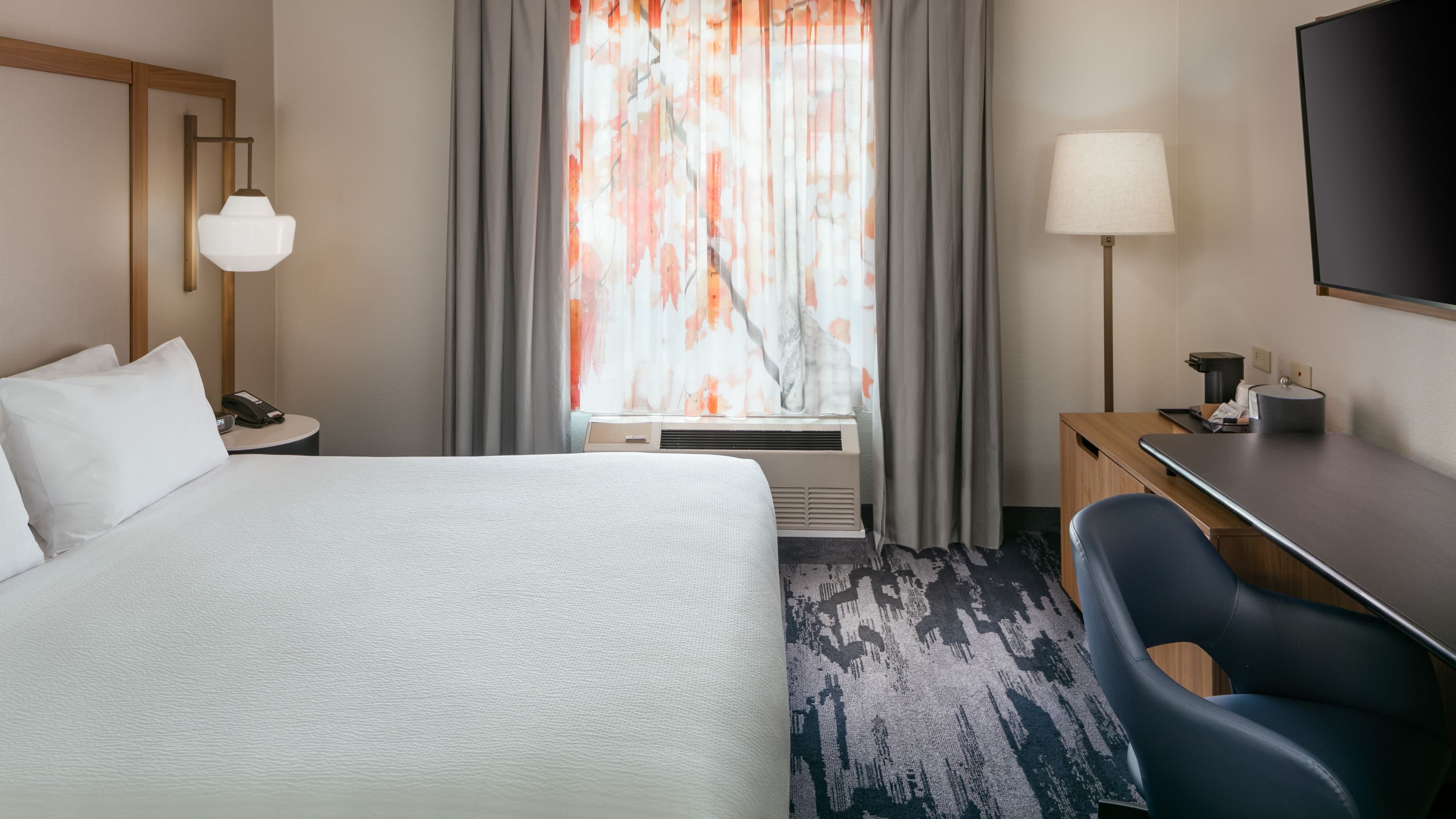 Fairfield Inn & Suites Anchorage Midtown — 8