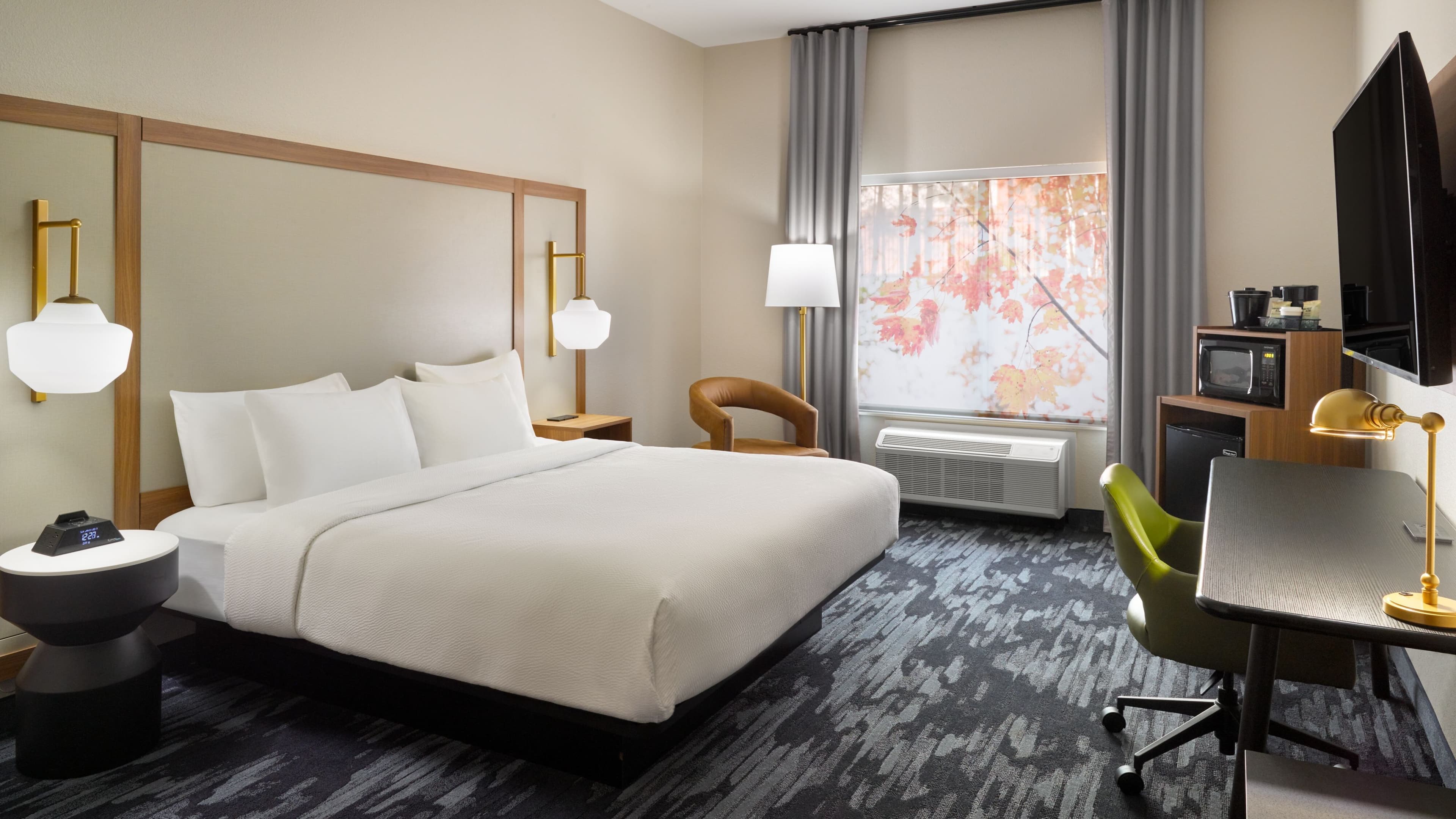 Holiday Inn Express & Suites McDonough — 14