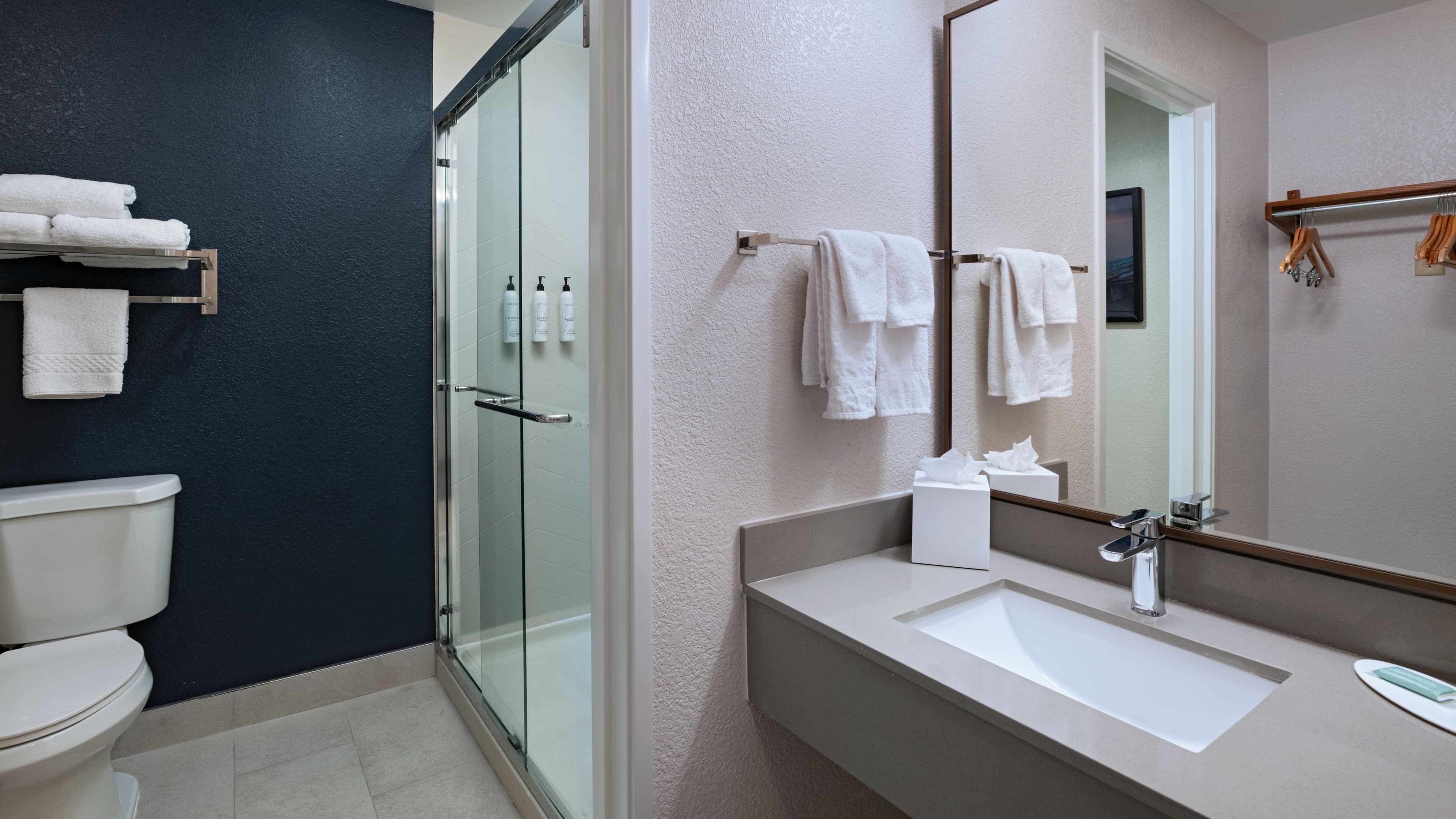 Fairfield Inn & Suites Austin-University Area — 12