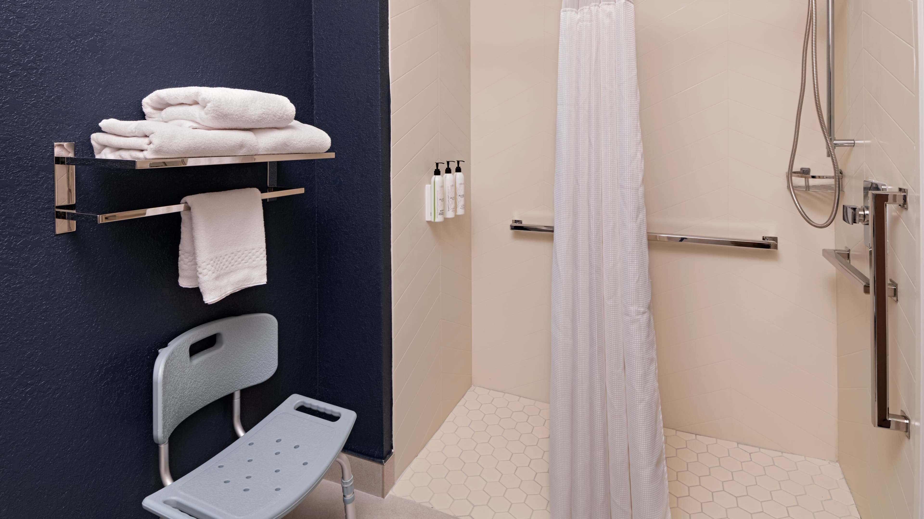 Fairfield Inn & Suites Austin-University Area — 15