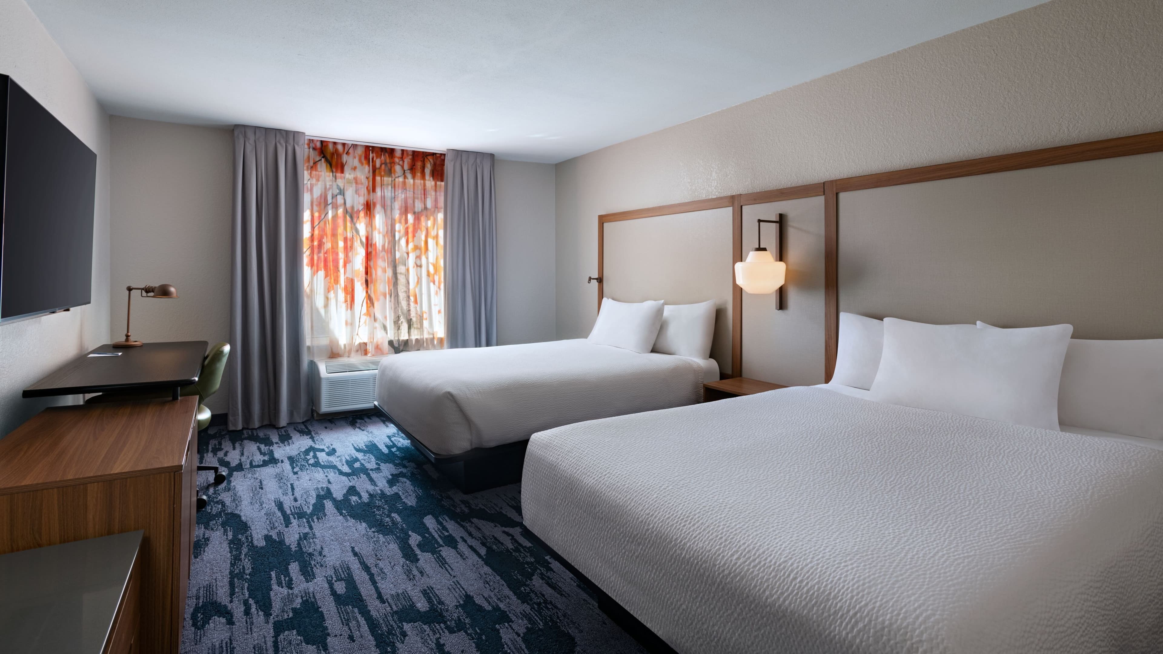 Fairfield Inn & Suites Austin-University Area - Image 2
