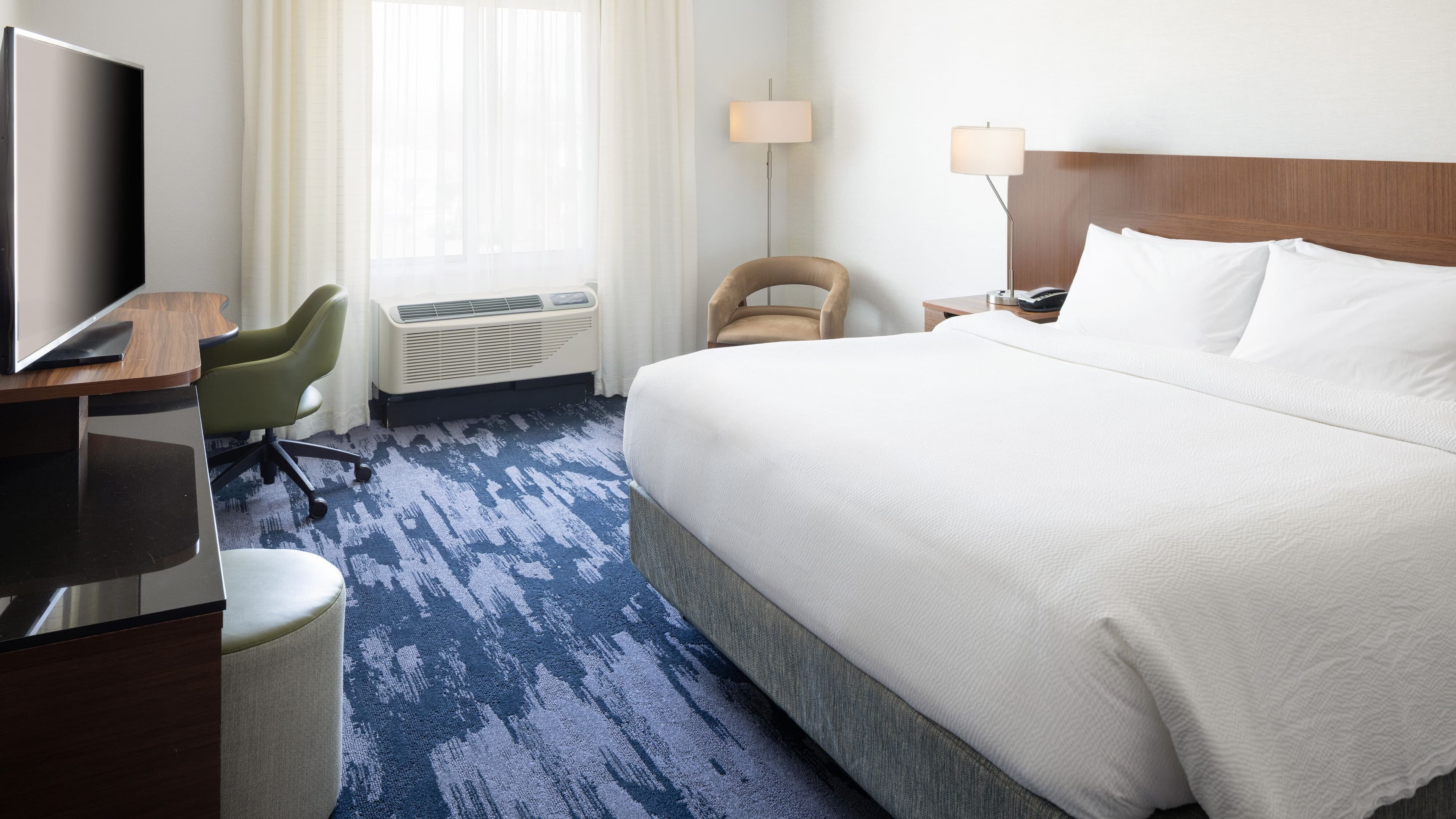 Fairfield Inn & Suites Springfield Northampton/Amherst - Image 2