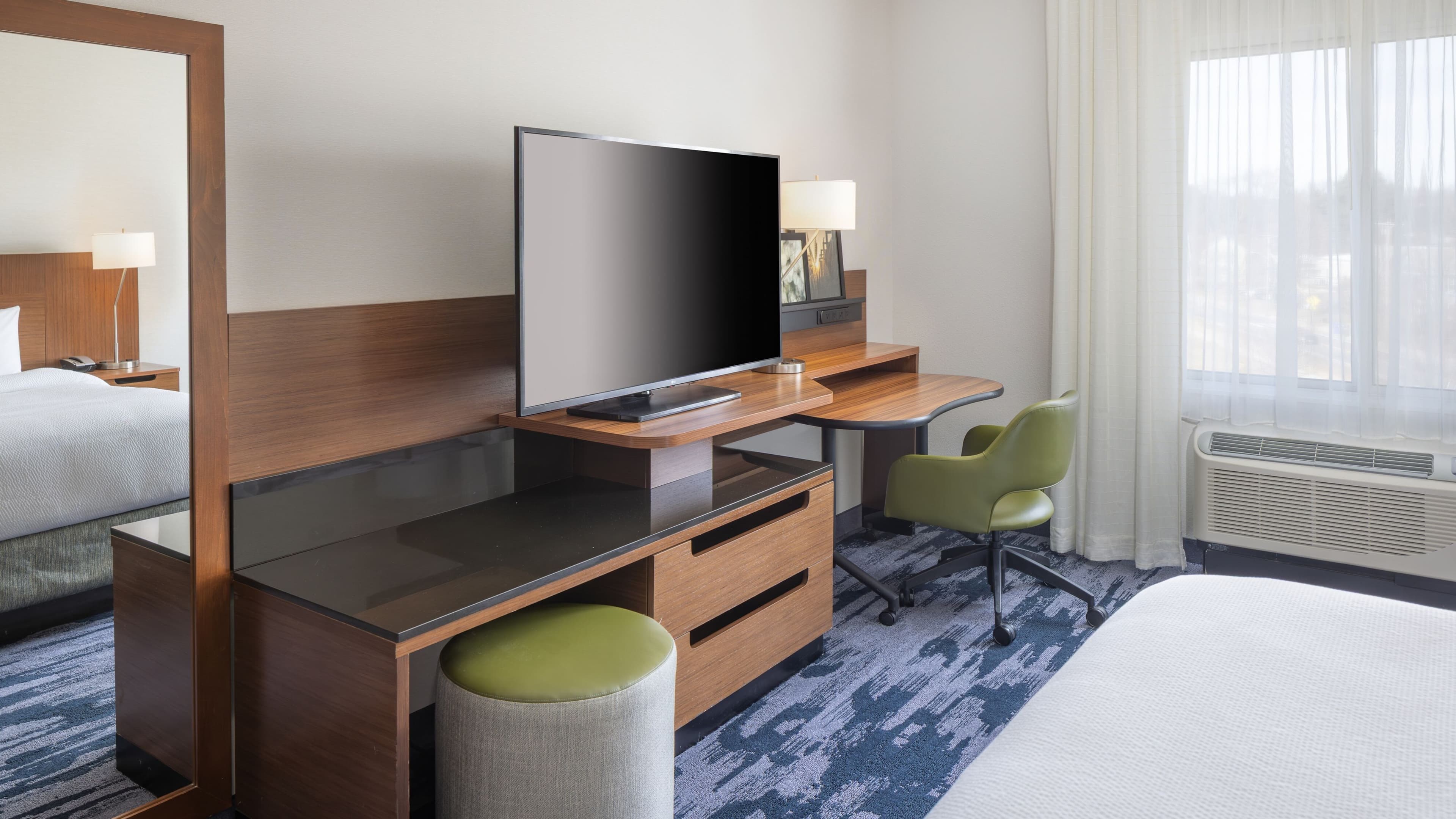 Fairfield Inn & Suites Springfield Northampton/Amherst - Image 3