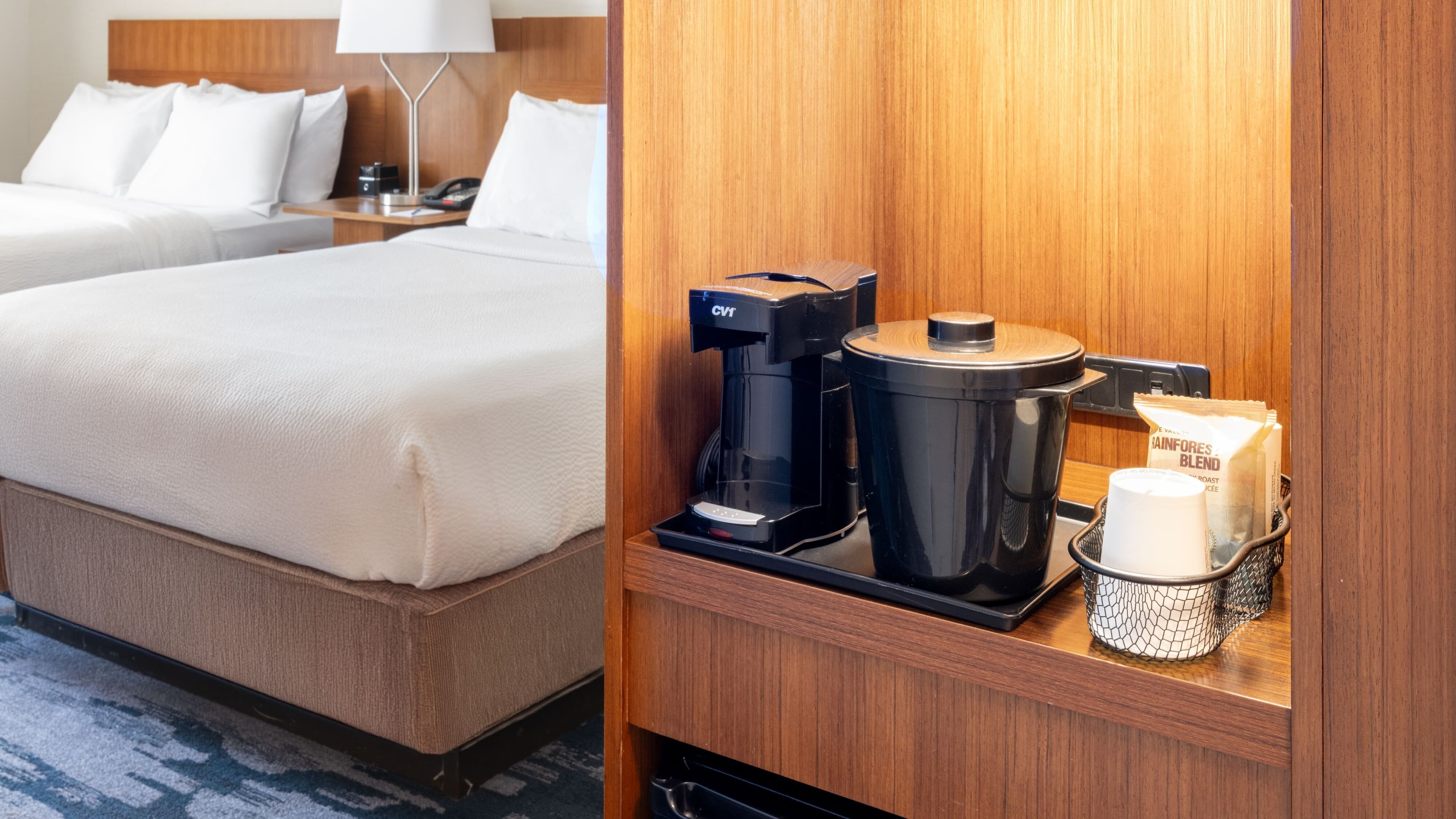 2 Queen beds - Image 4