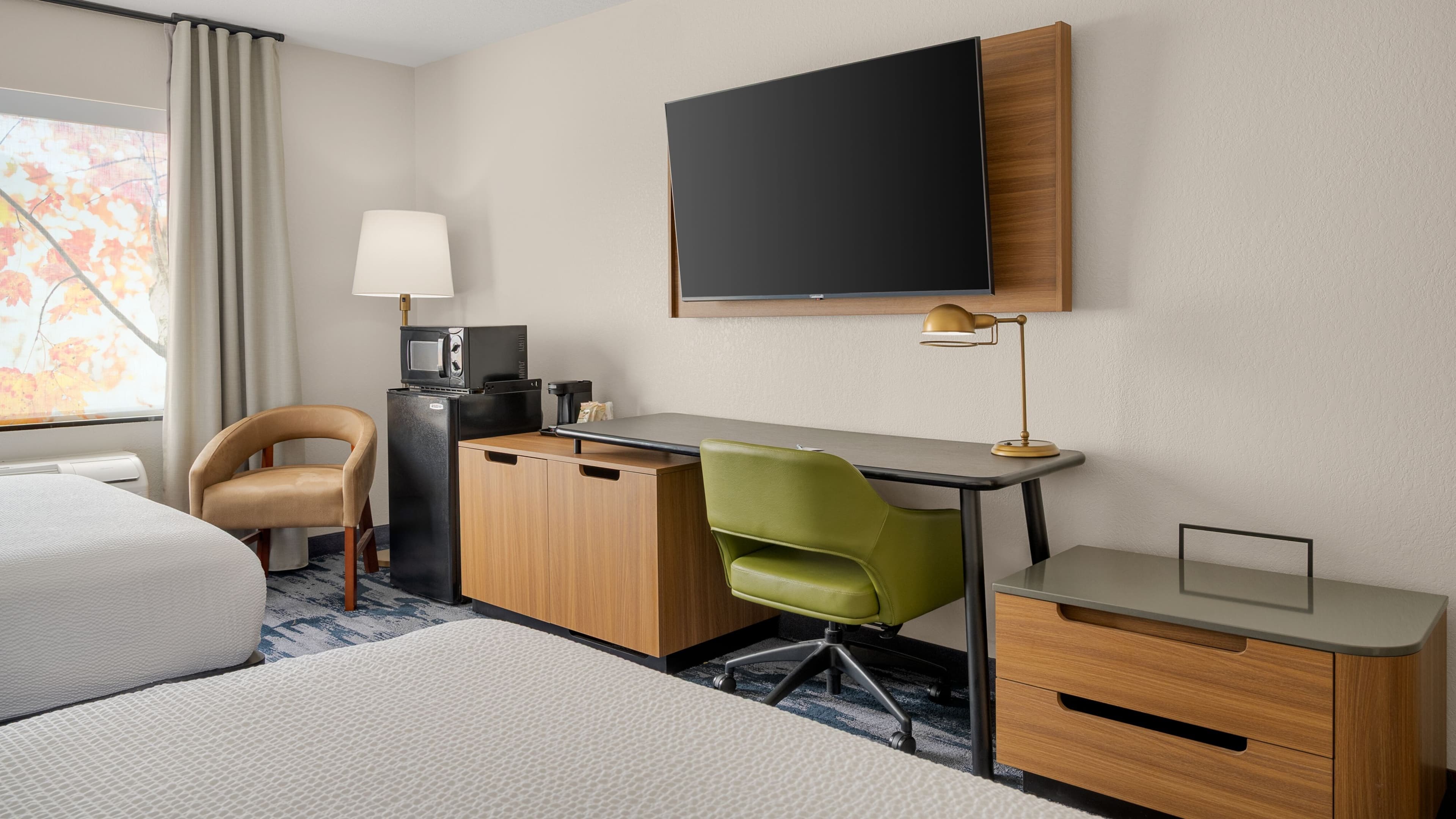 Fairfield Inn & Suites Bloomington — 8