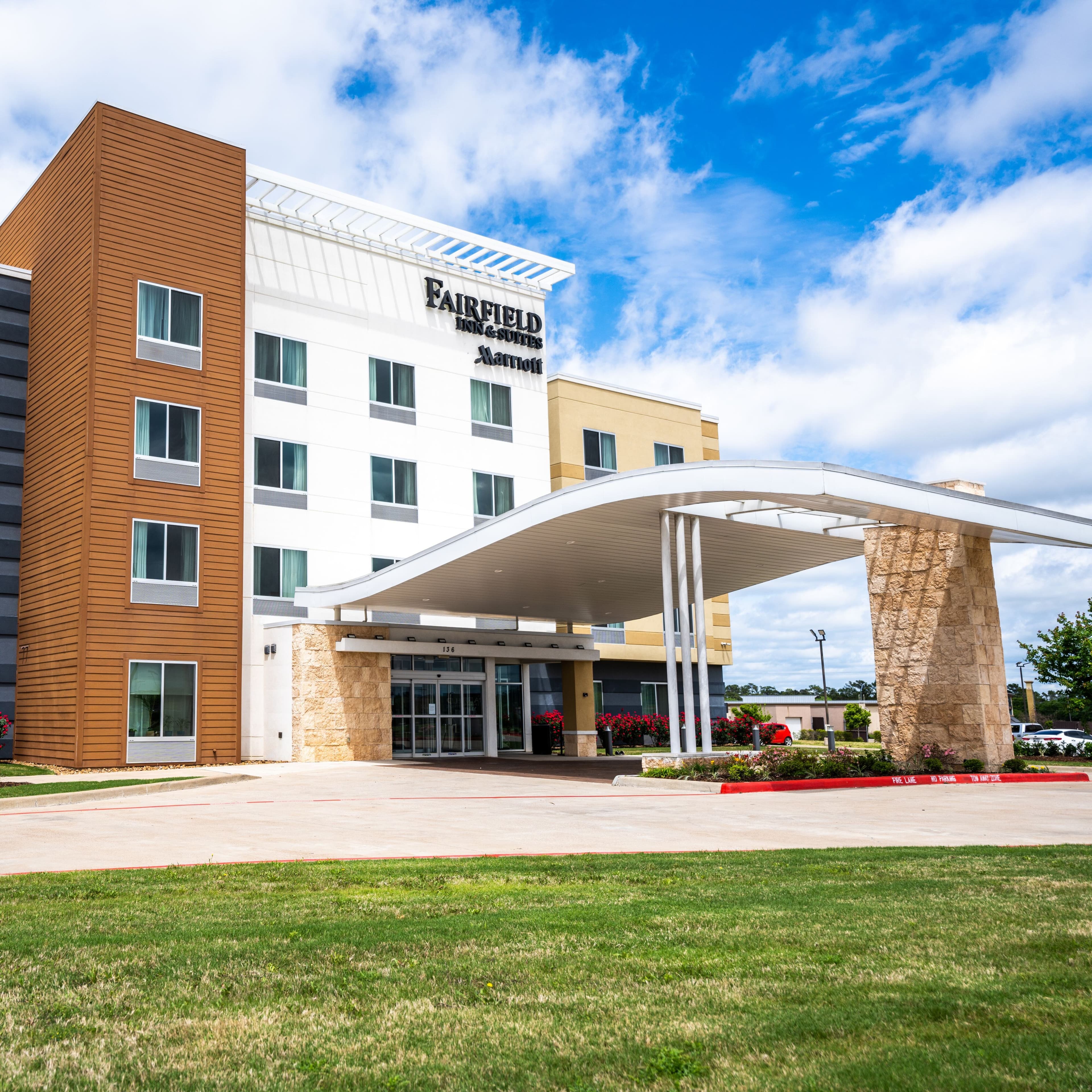 Fairfield Inn & Suites Huntsville - Image 1