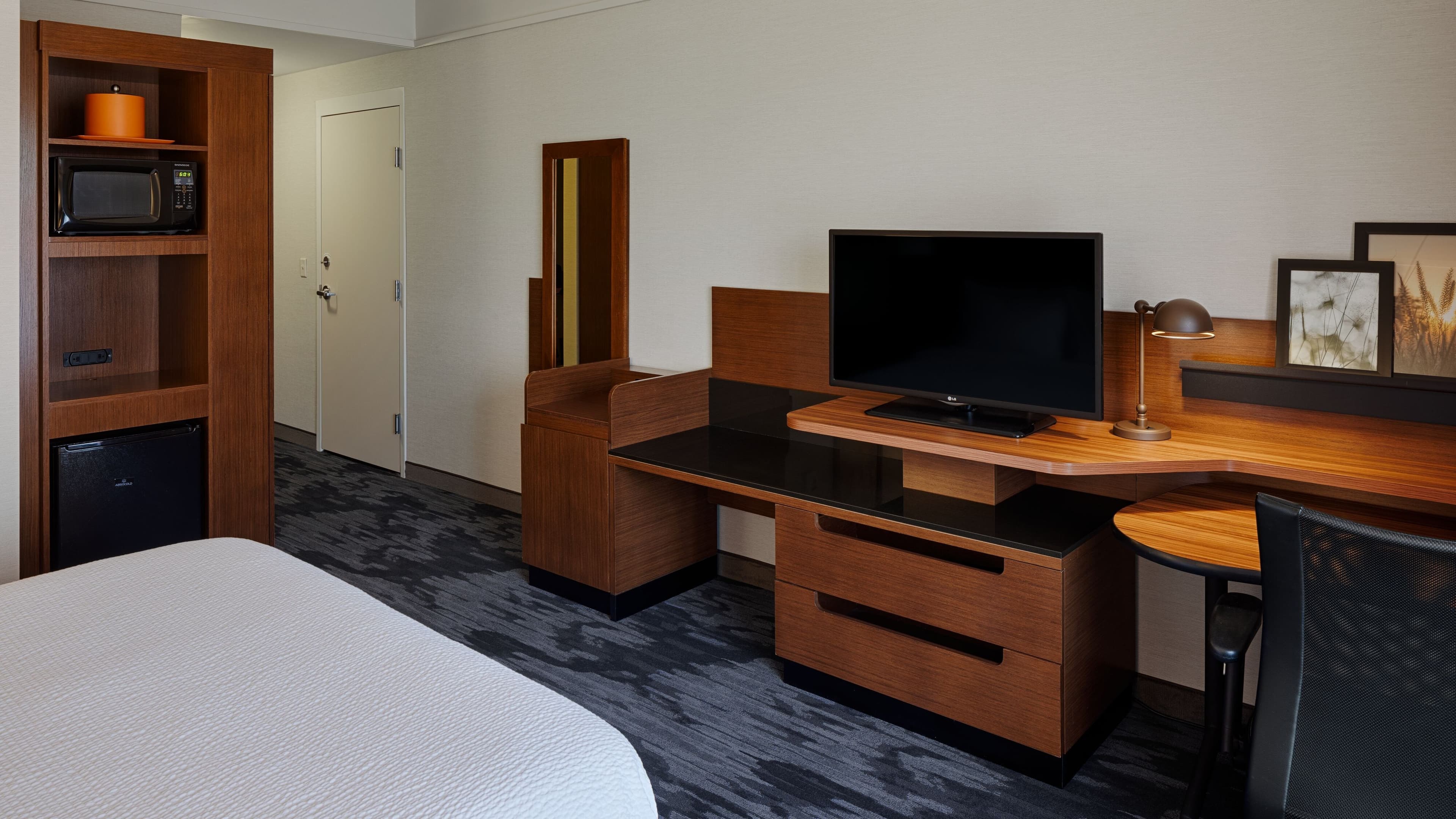 King Guest Room - Image 1
