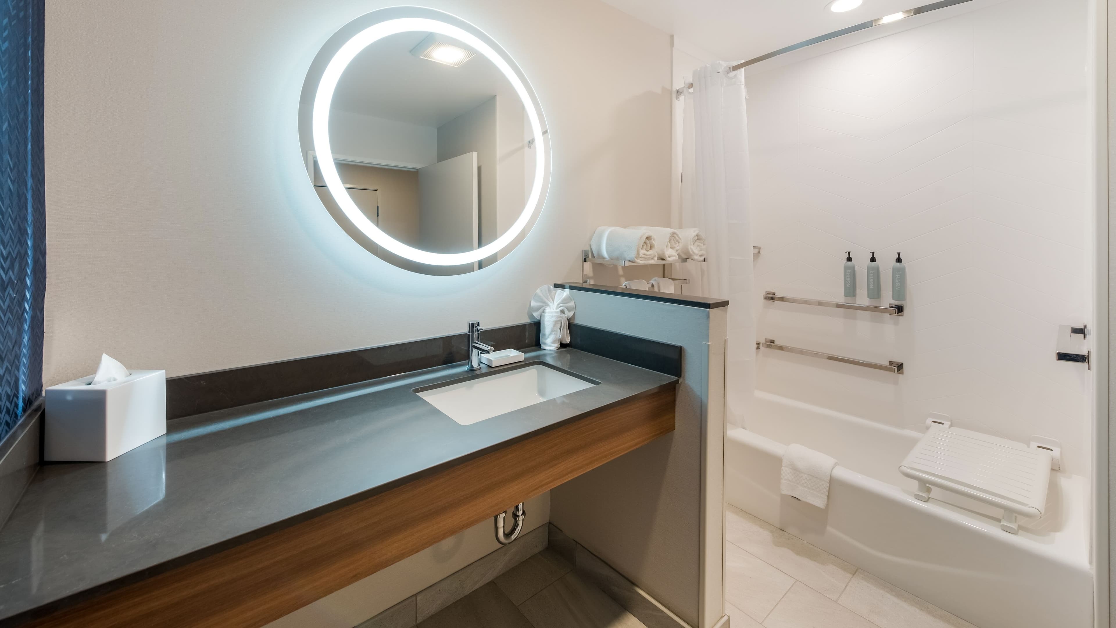 Fairfield Inn & Suites Columbus Canal Winchester — 2