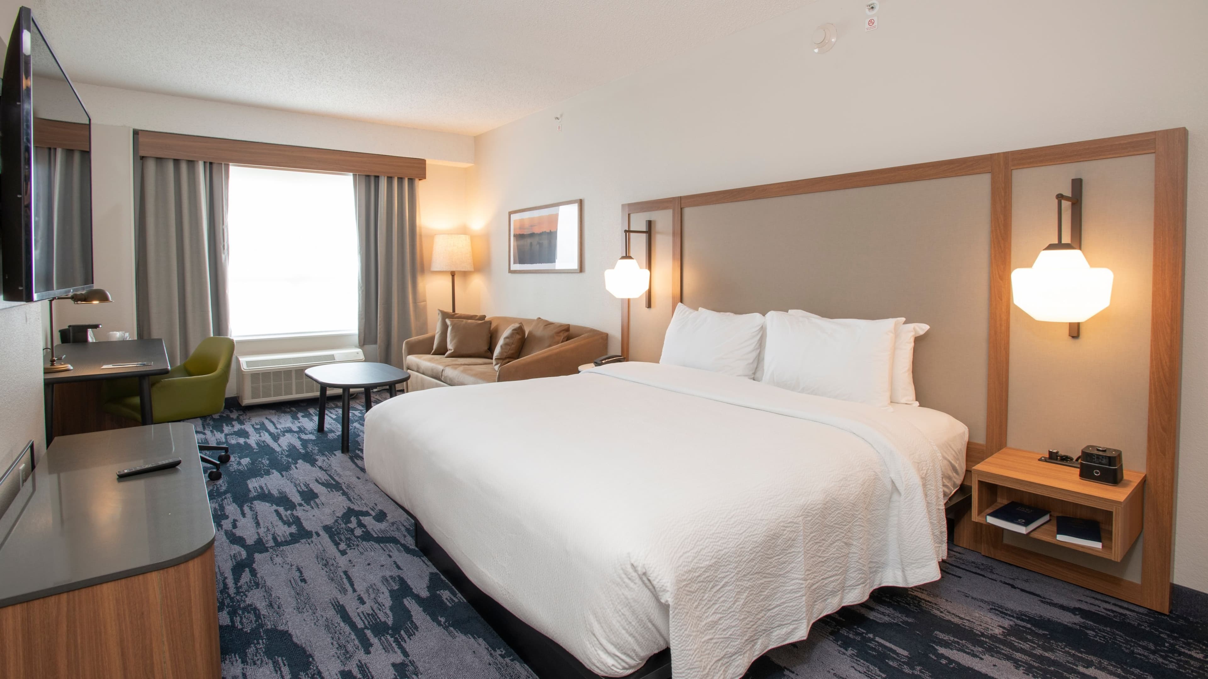 Fairfield Inn & Suites Newport Cincinnati - Image 4