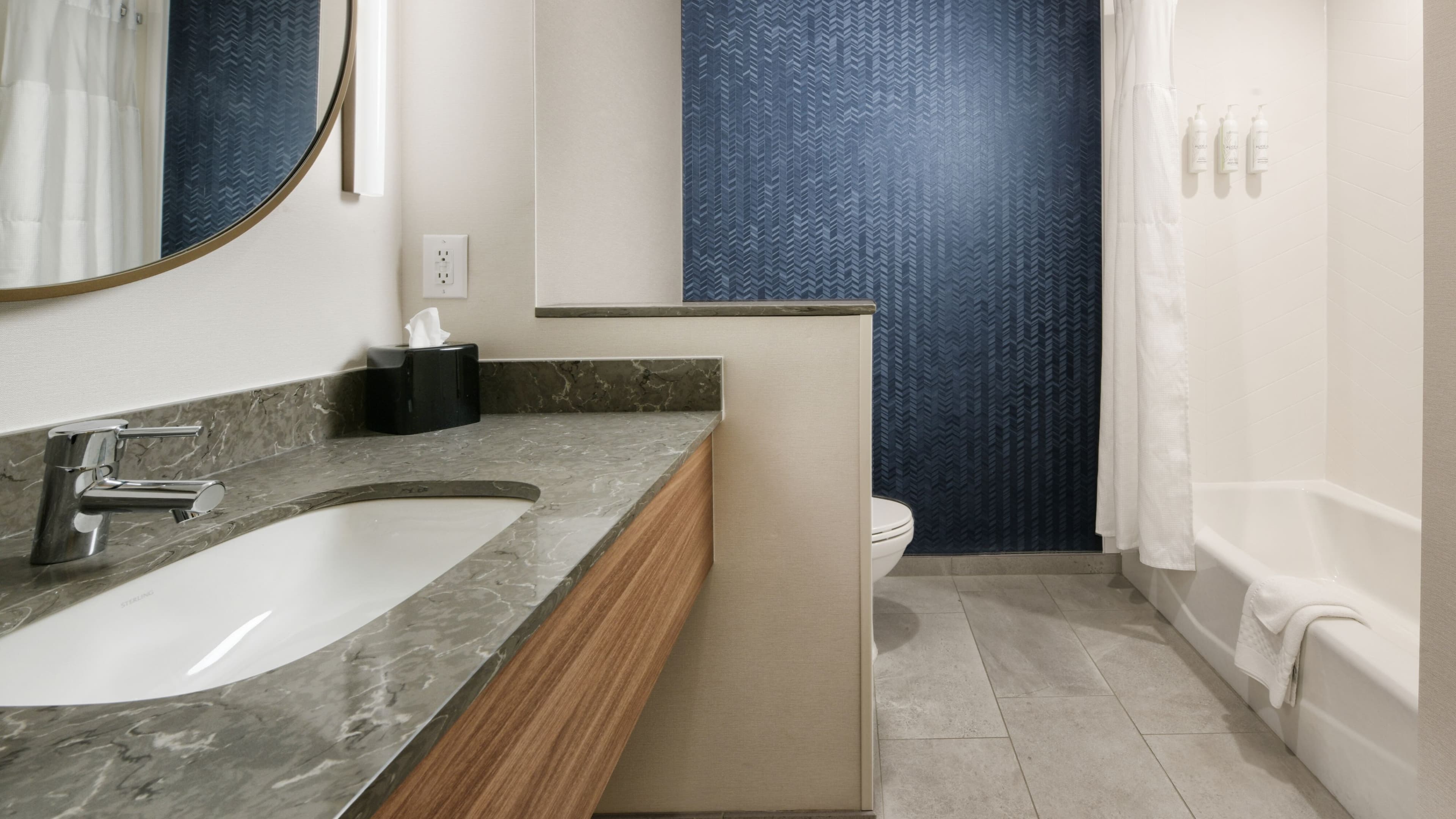 Fairfield Inn & Suites Dallas East - Image 5