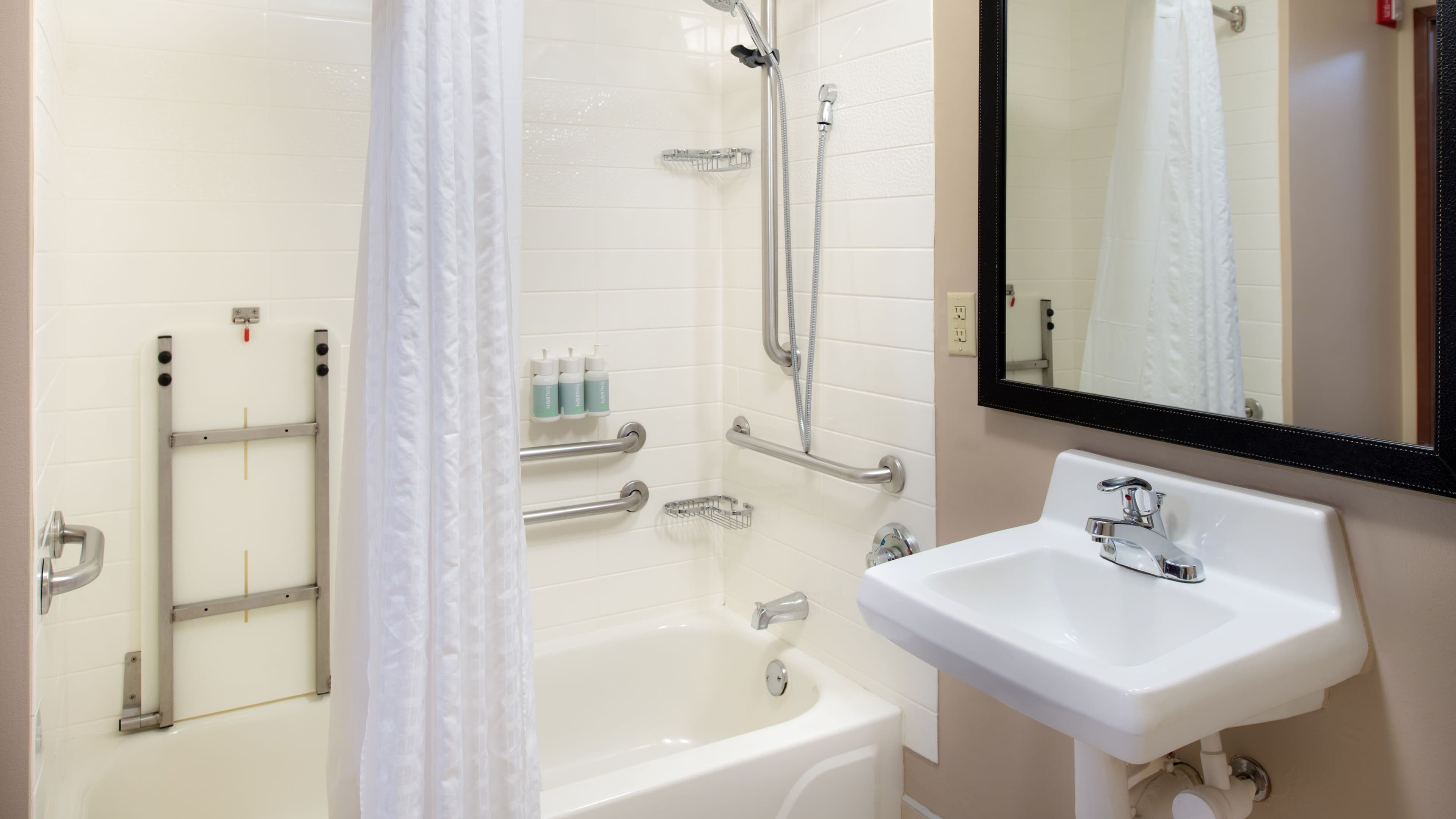 Fairfield Inn & Suites Dayton Troy — 14