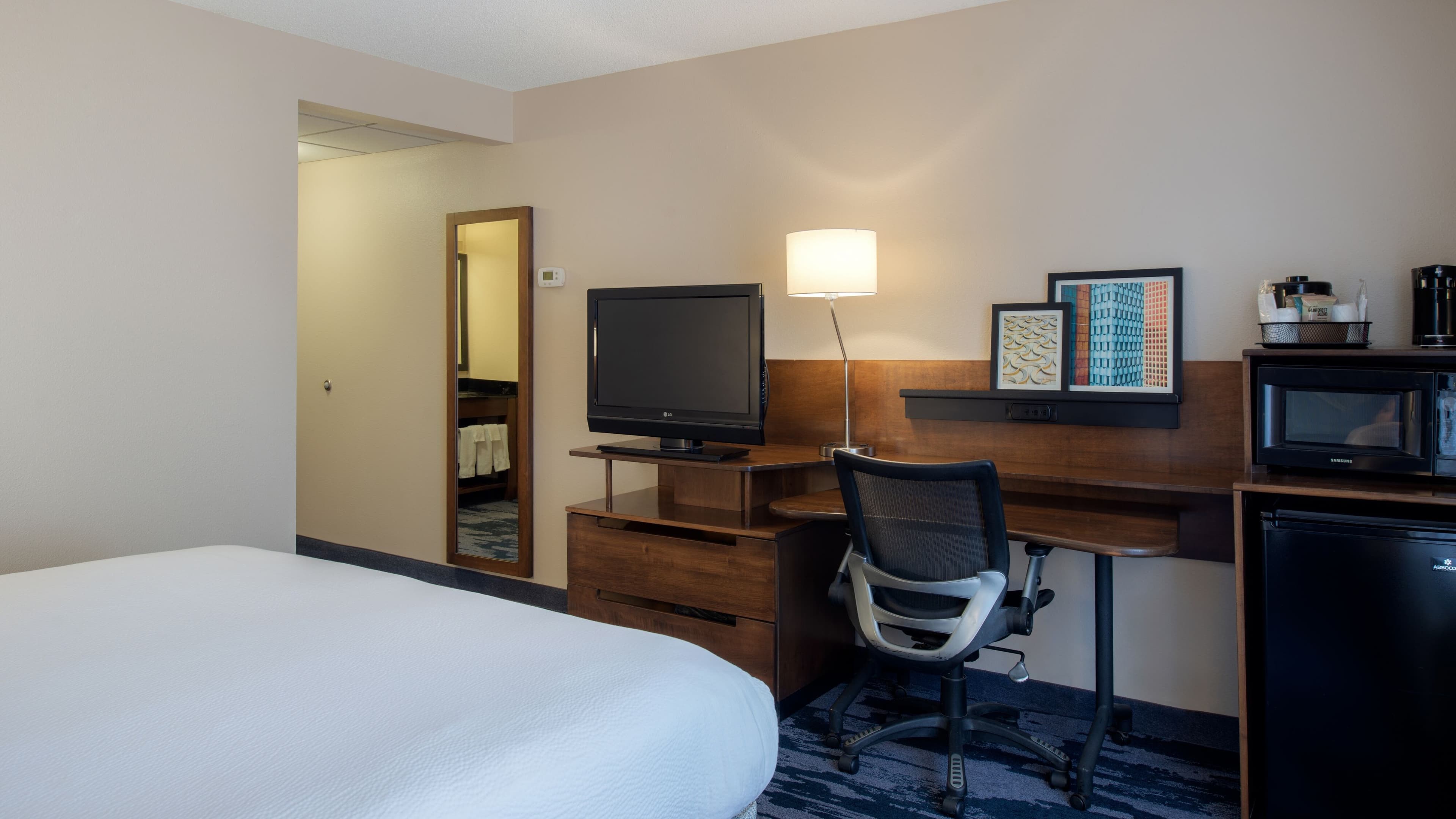 Fairfield Inn & Suites Dayton Troy — 8