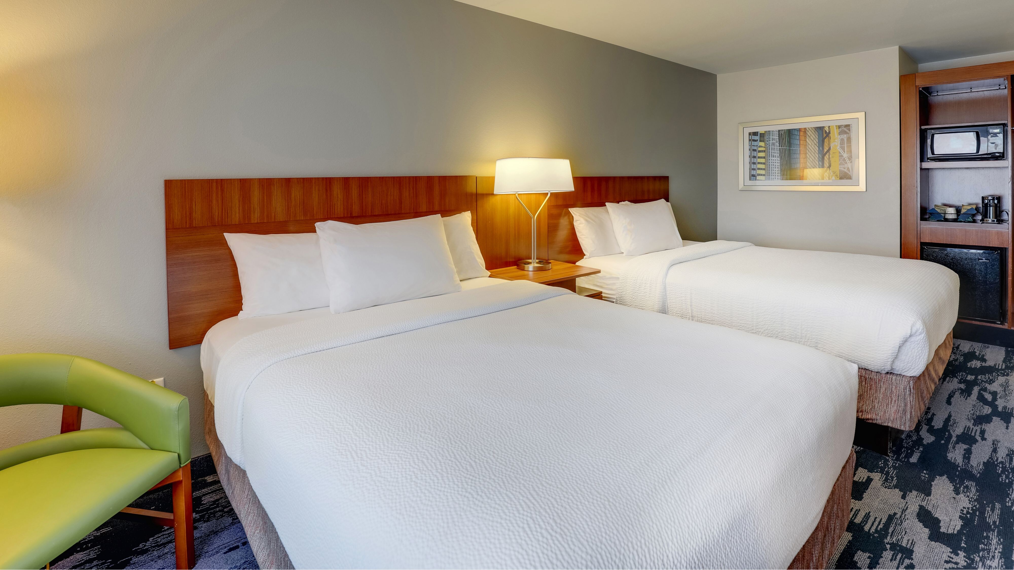 Fairfield Inn & Suites Fort Worth I-30 West Near NAS JRB — 17