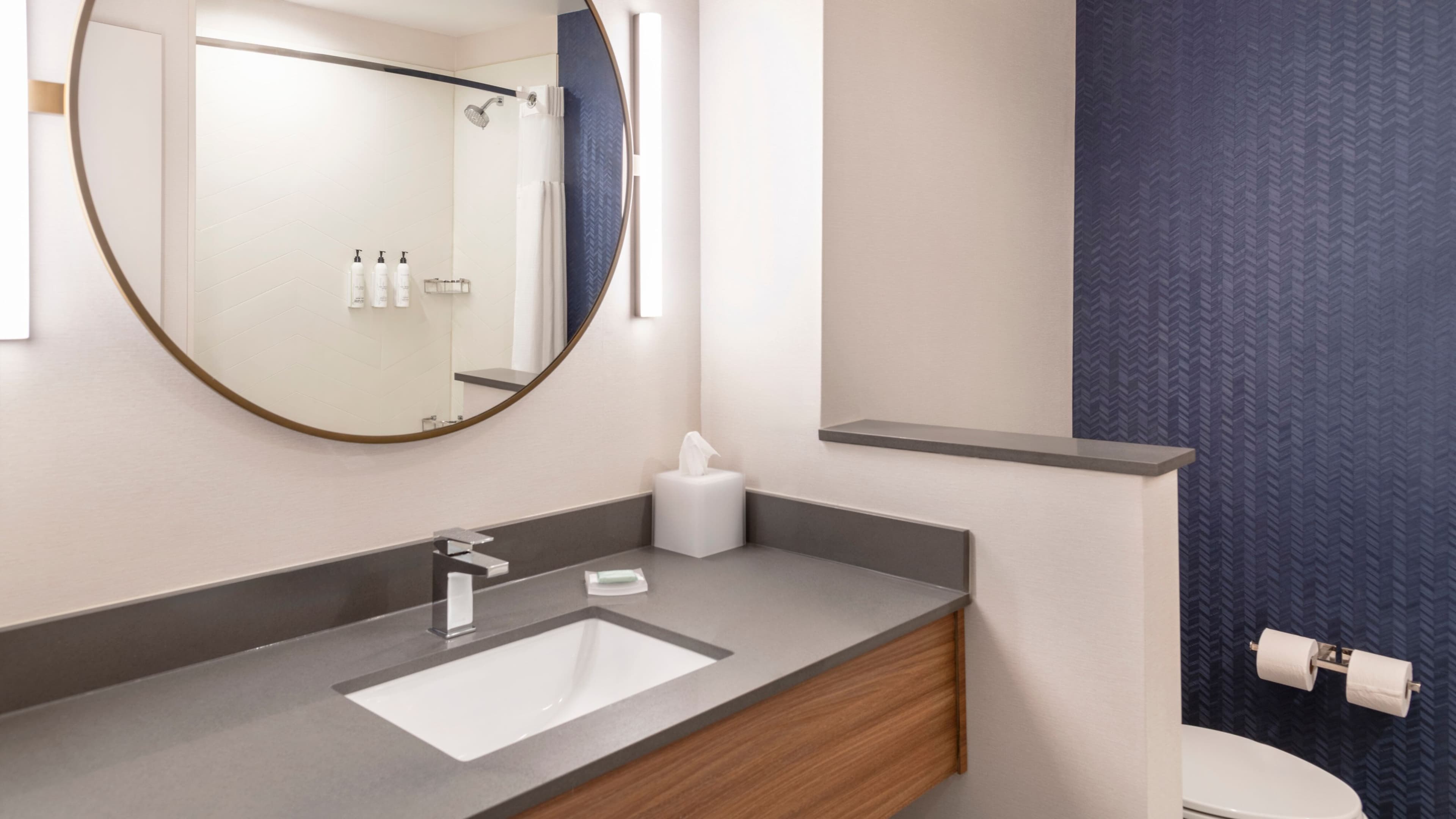 Fairfield Inn & Suites Detroit Taylor — 11