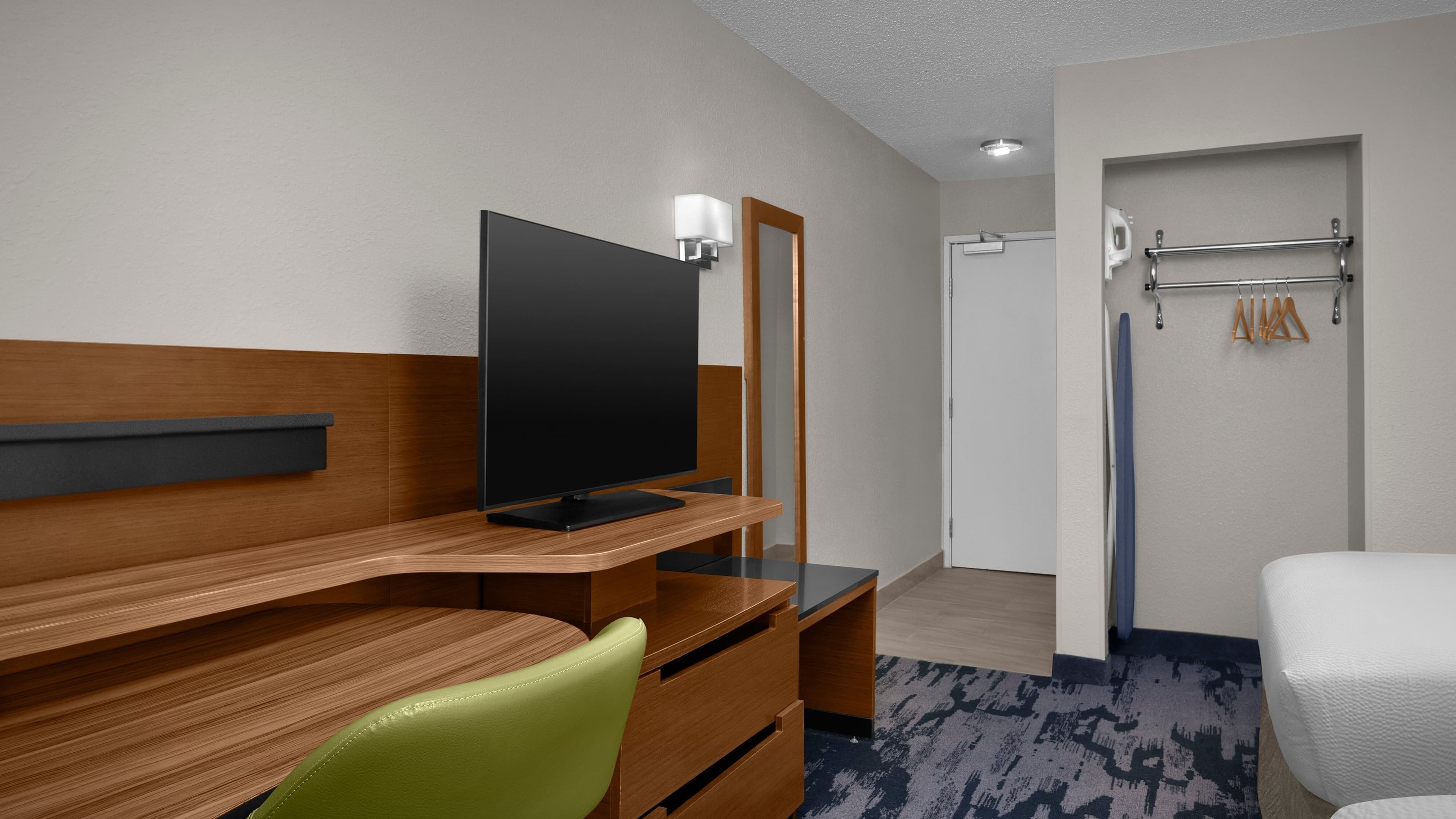 Fairfield Inn & Suites Emporia I-95 - Image 3