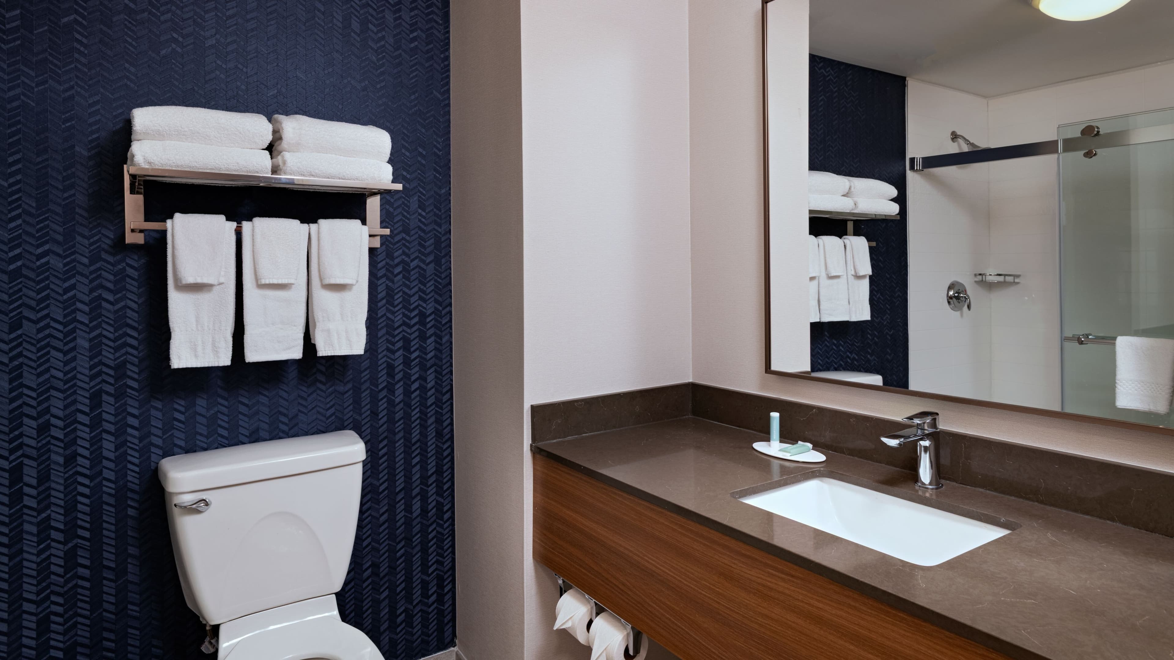 Fairfield Inn & Suites Edison-South Plainfield — 7