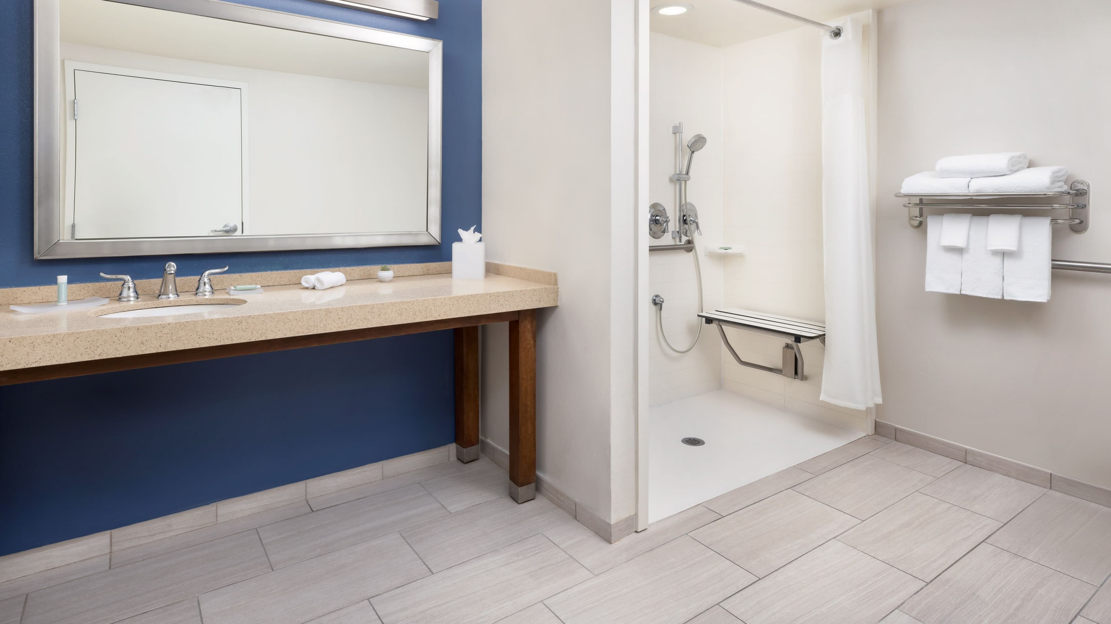 Fairfield Inn & Suites Key West at The Keys Collection — 7