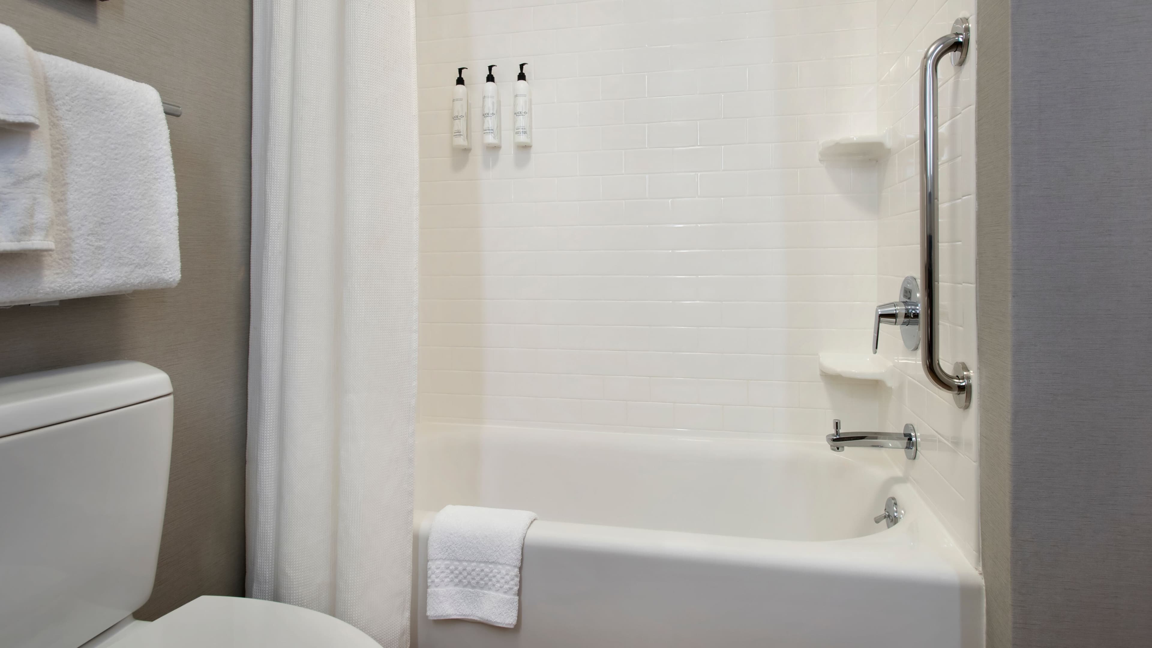 Fairfield Inn & Suites Great Barrington Lenox/Berkshires — 11