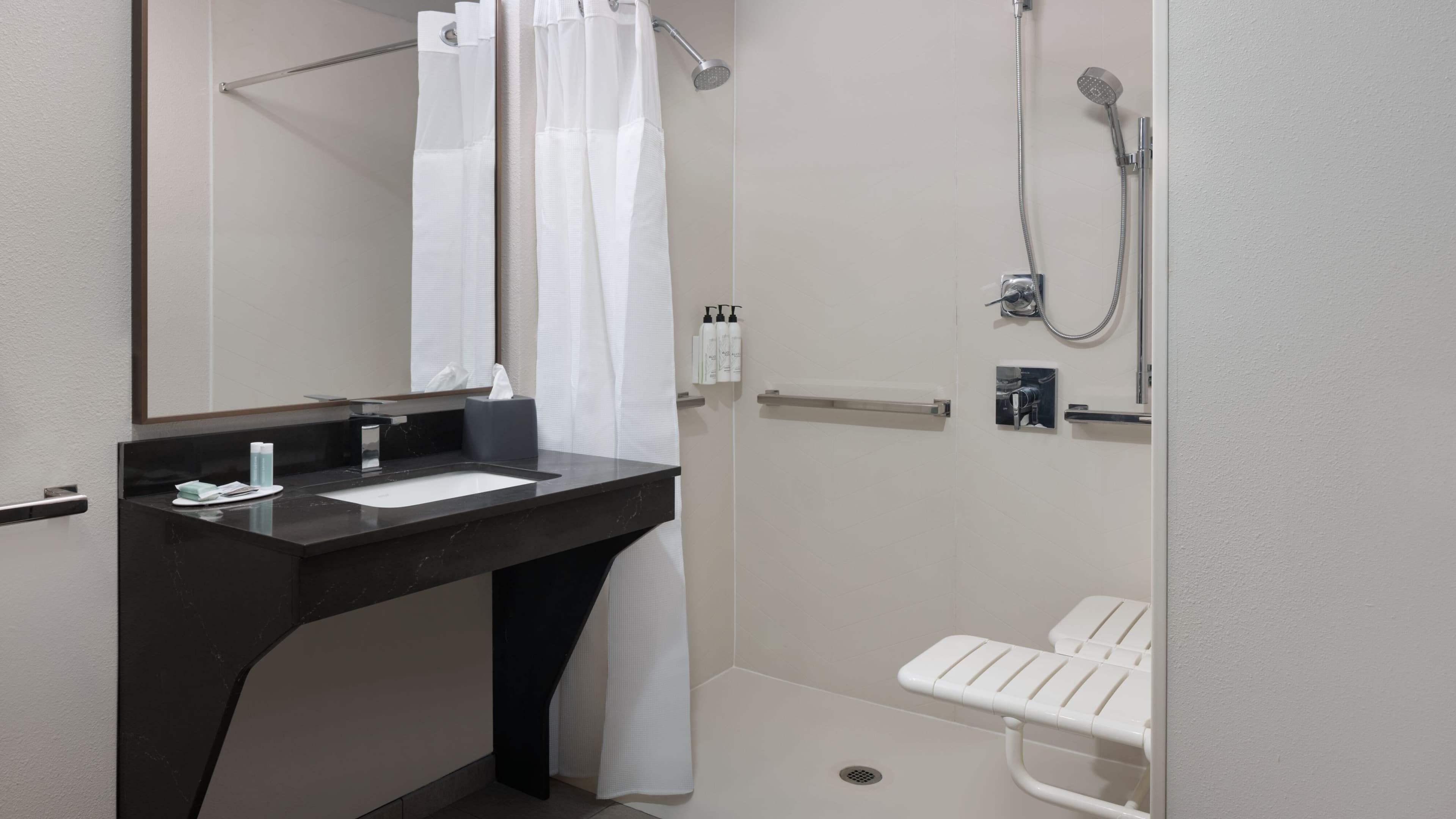 Newly Renovated - Image 7