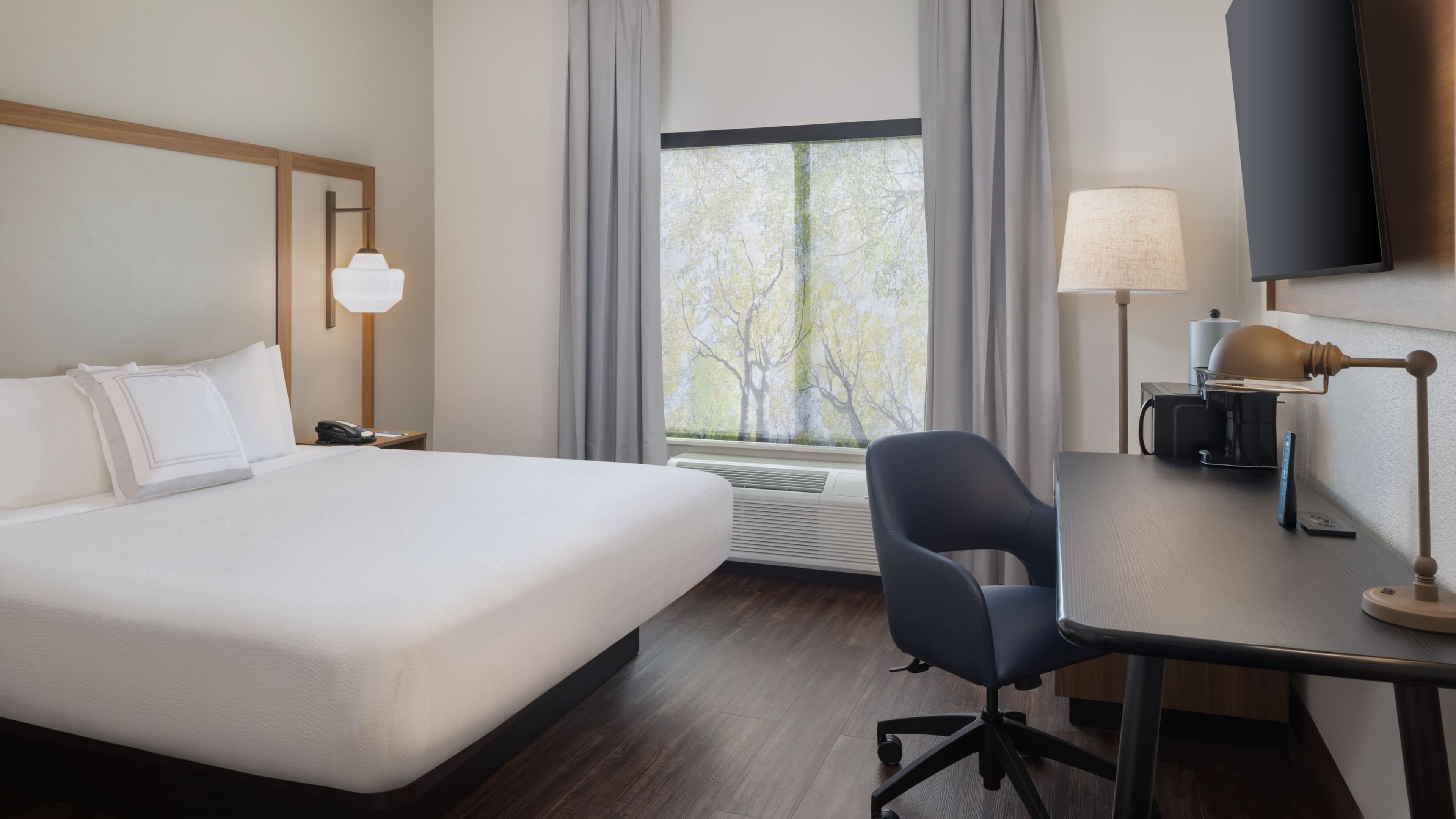 Fairfield Inn & Suites Lake City - Image 2