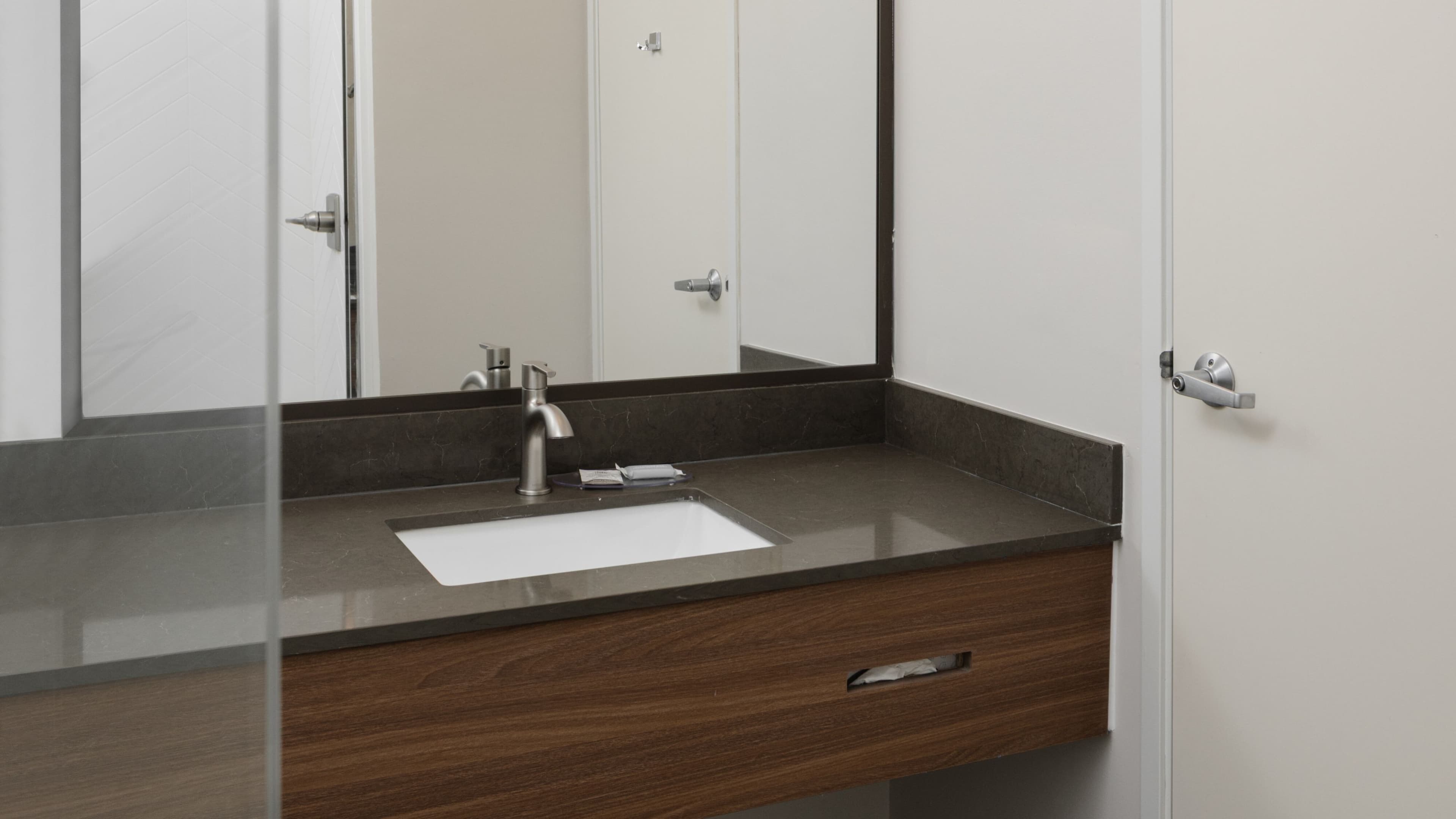 Fairfield Inn & Suites Grand Rapids - Image 5