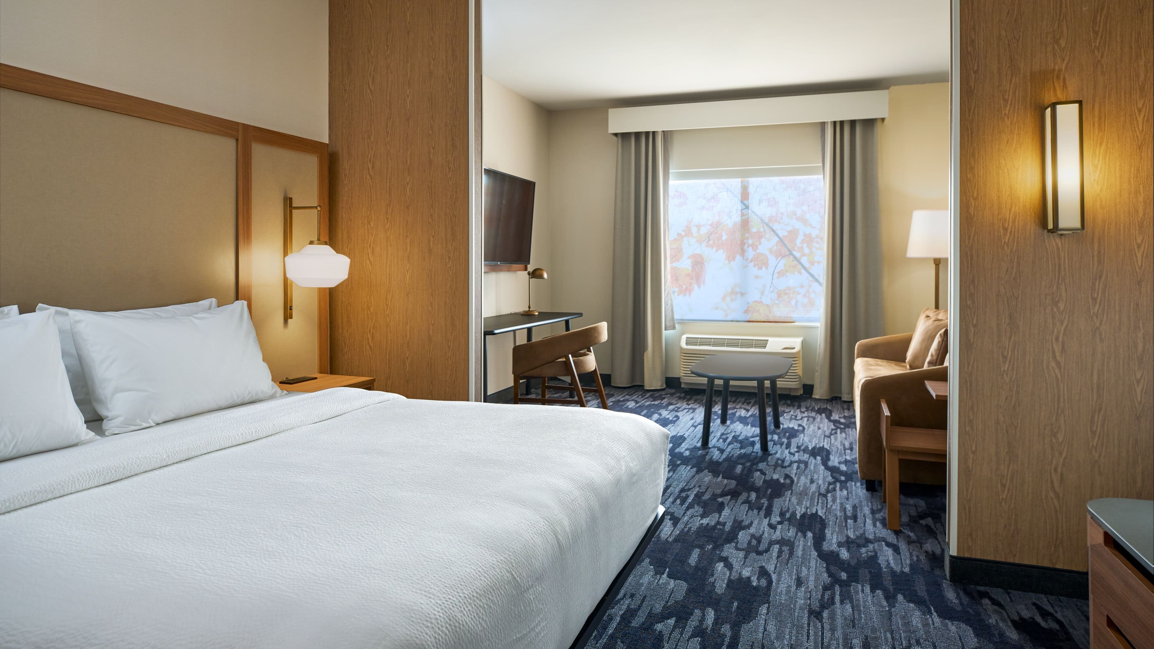 Fairfield Inn & Suites Hagerstown - Image 2