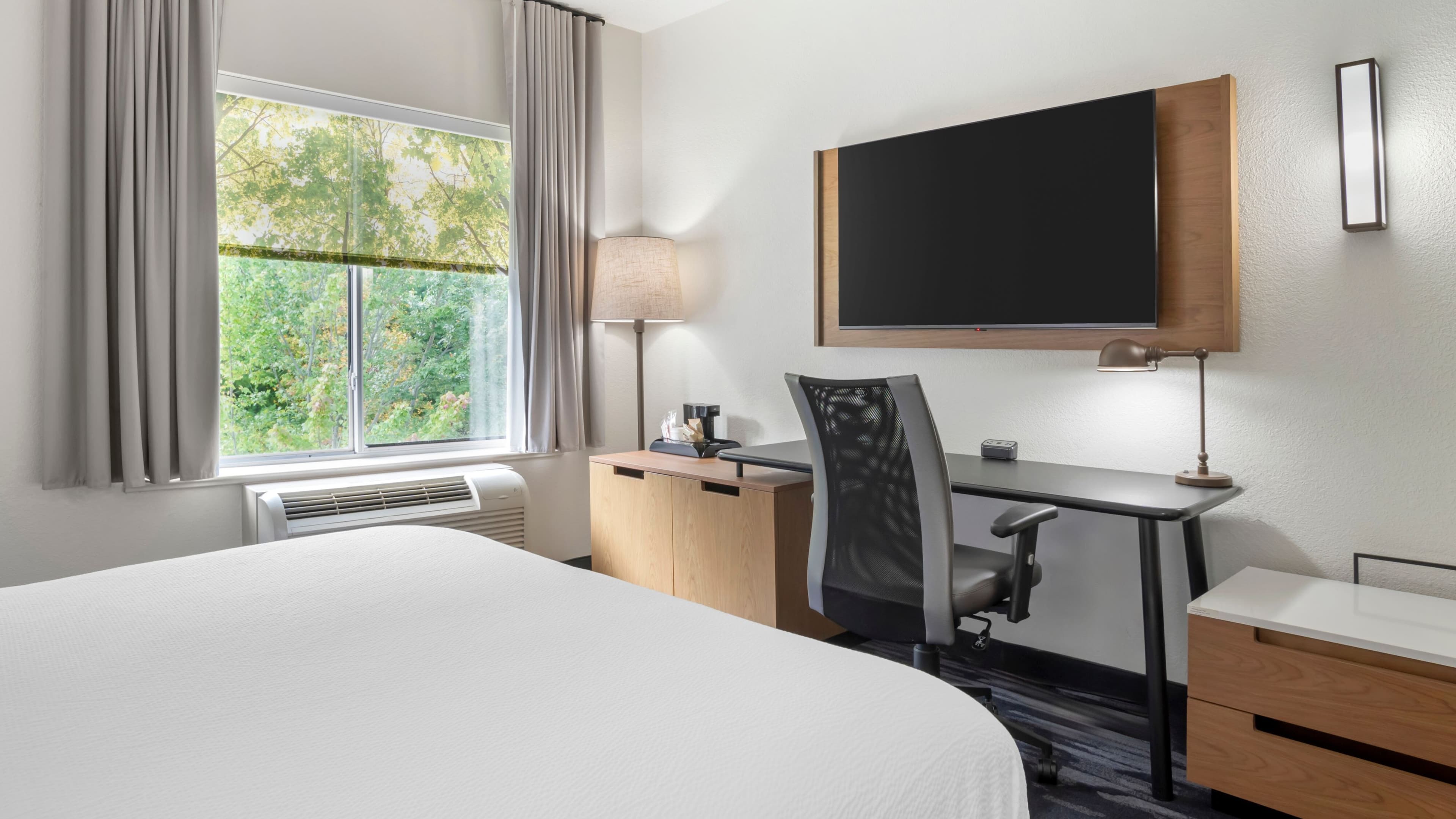 Fairfield Inn & Suites Boone — 9