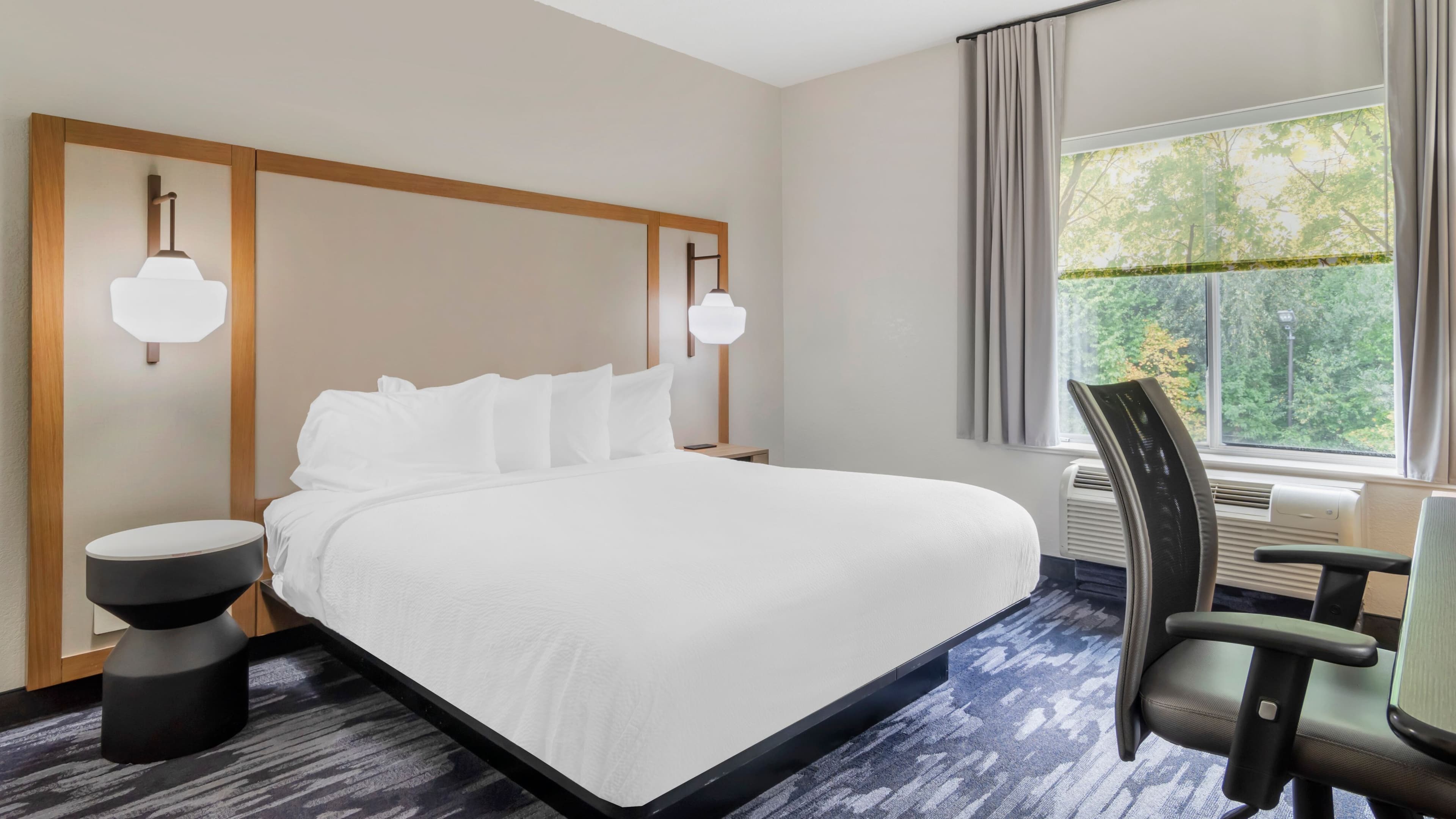 Fairfield Inn & Suites Boone — 10