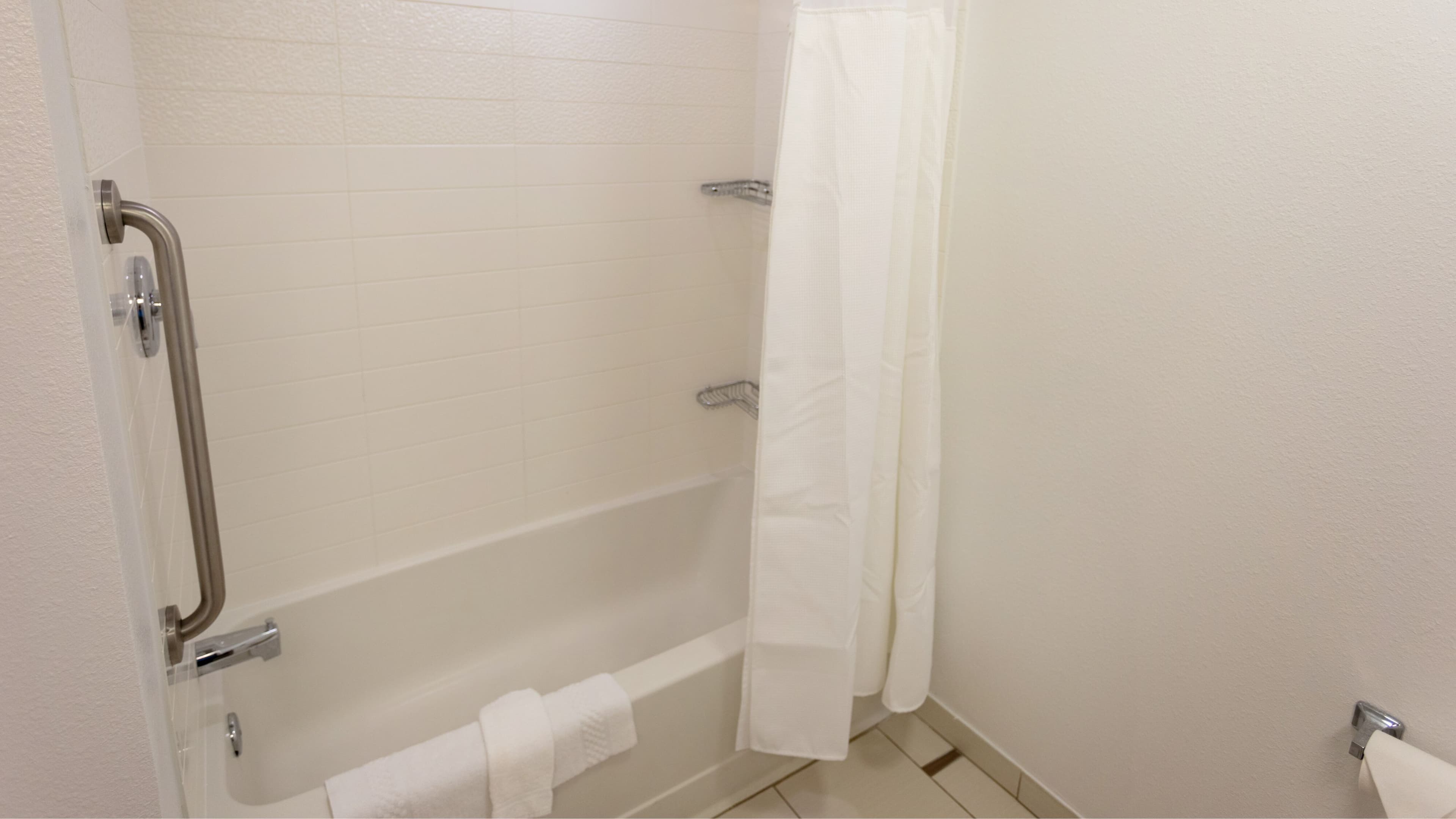 Fairfield Inn & Suites Athens I-65 - Image 4