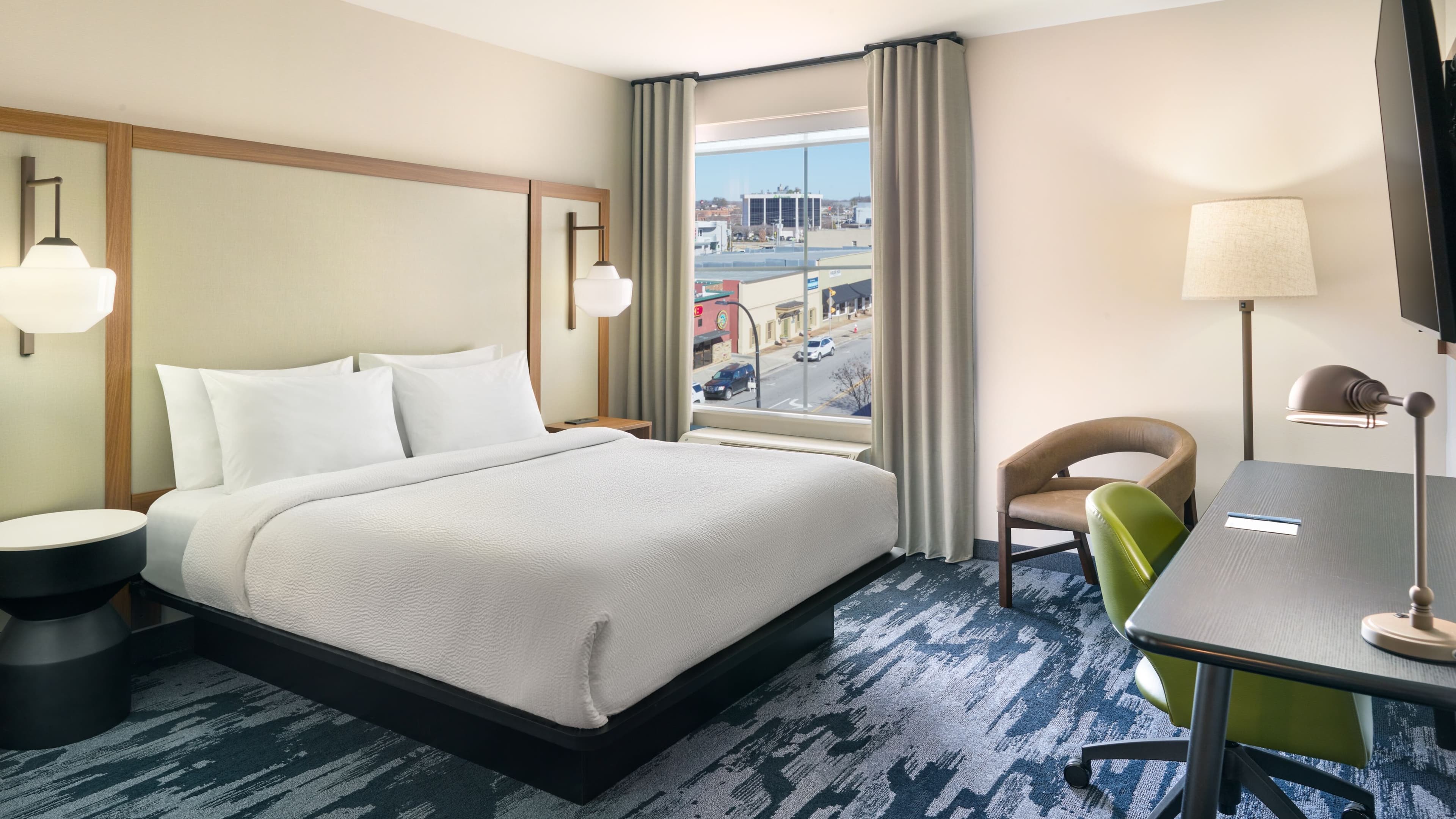 Fairfield Inn & Suites Decatur - Image 4