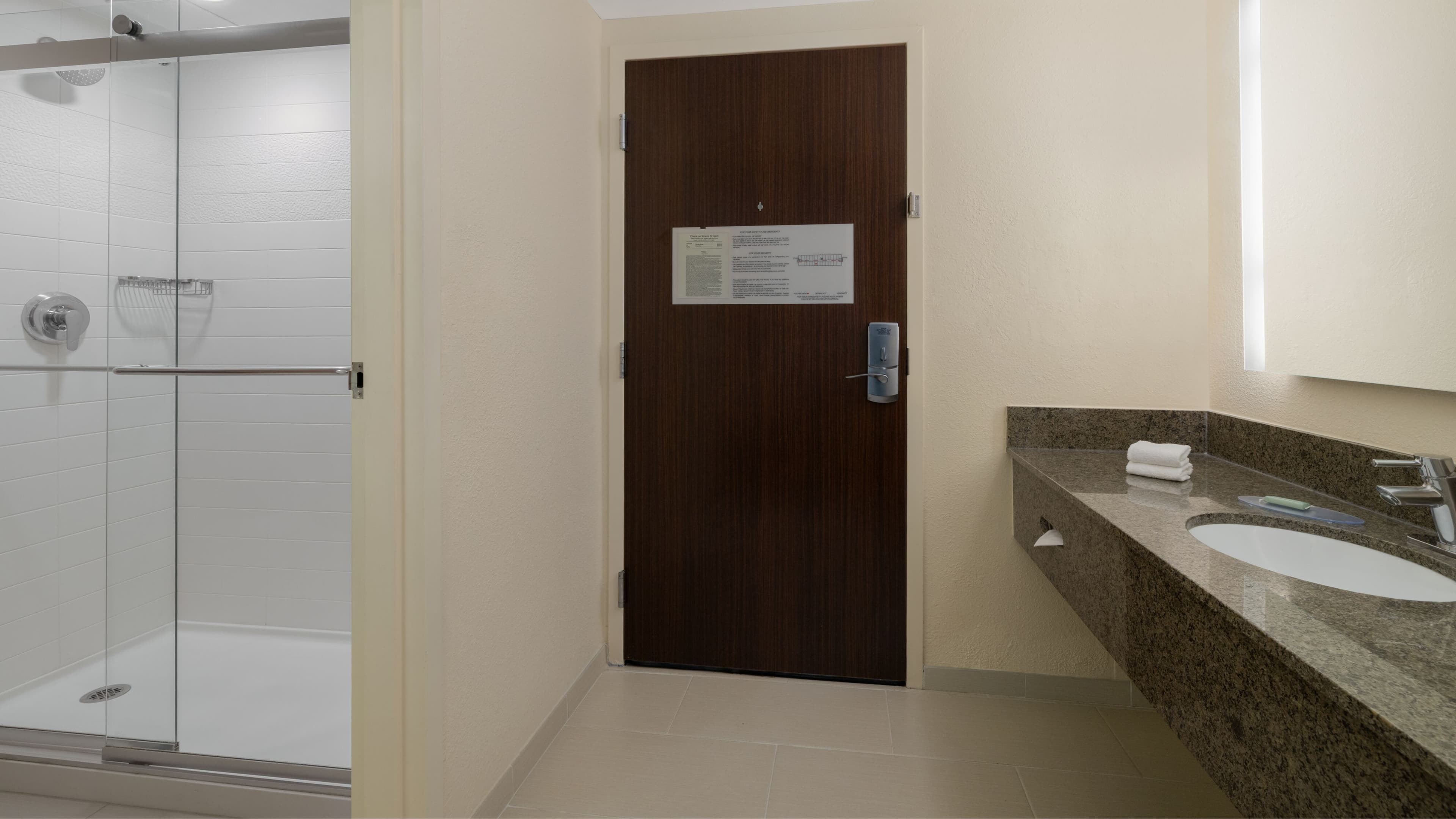 Fairfield Inn & Suites Herndon Reston — 11