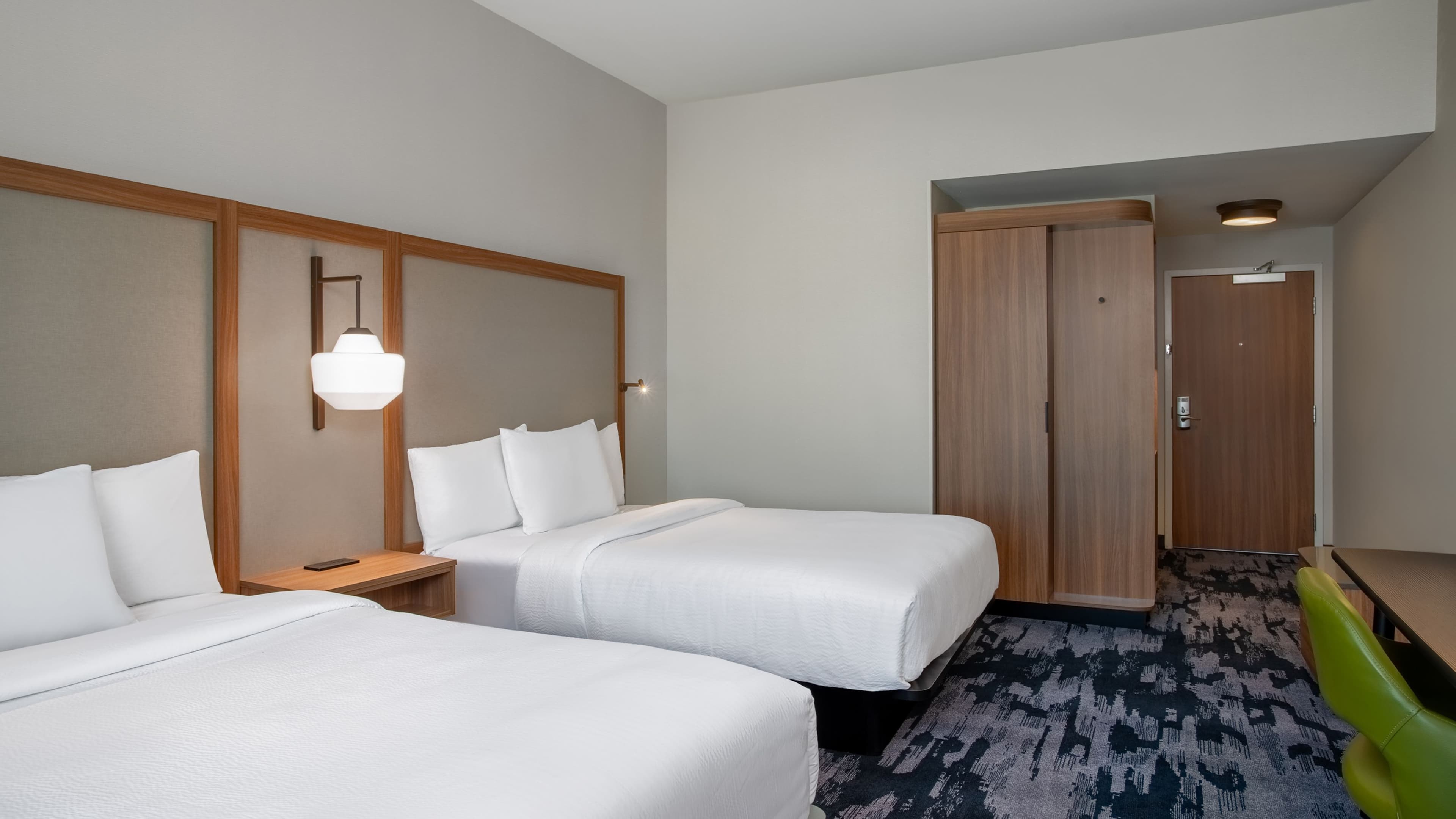 Staybridge Suites Indianapolis-Airport — 10