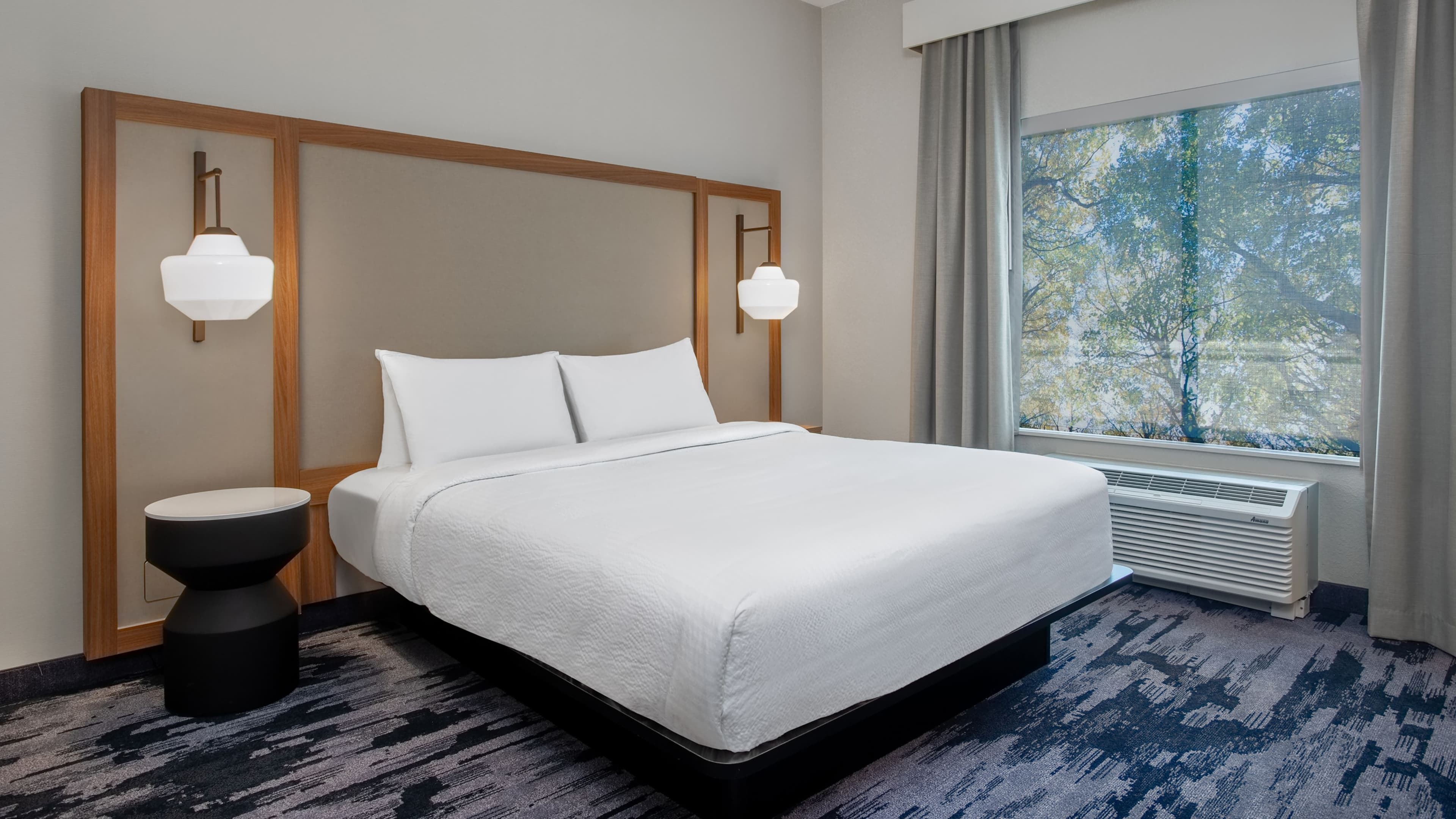 Staybridge Suites Indianapolis-Airport - Image 4