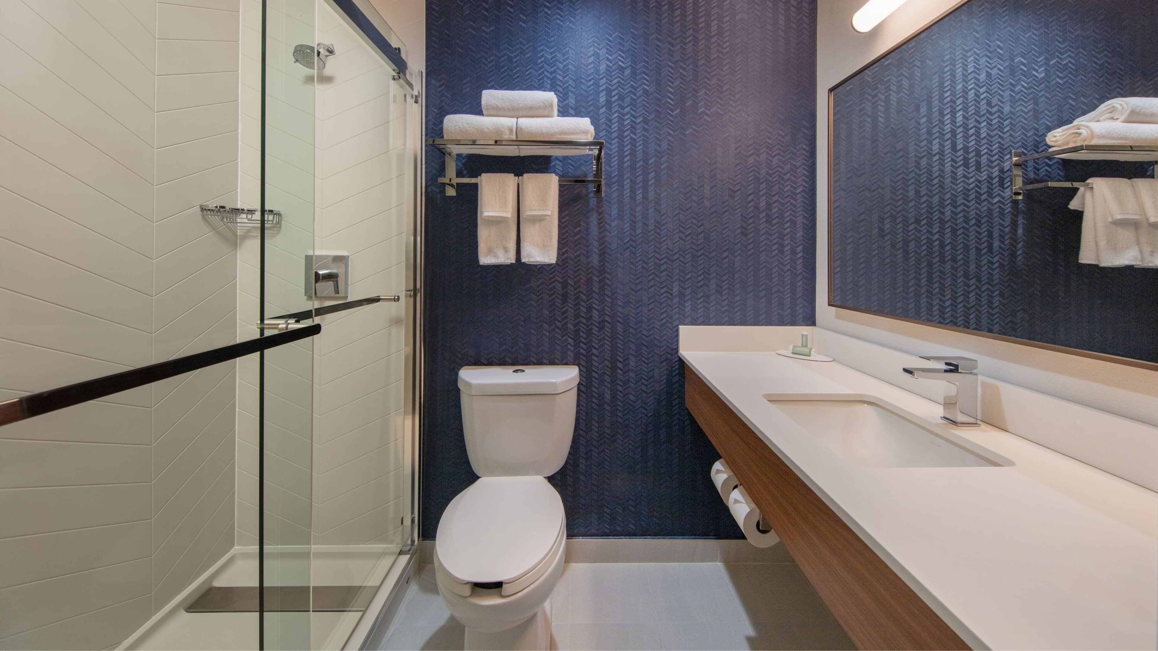 Fairfield Inn New York JFK Airport — 5