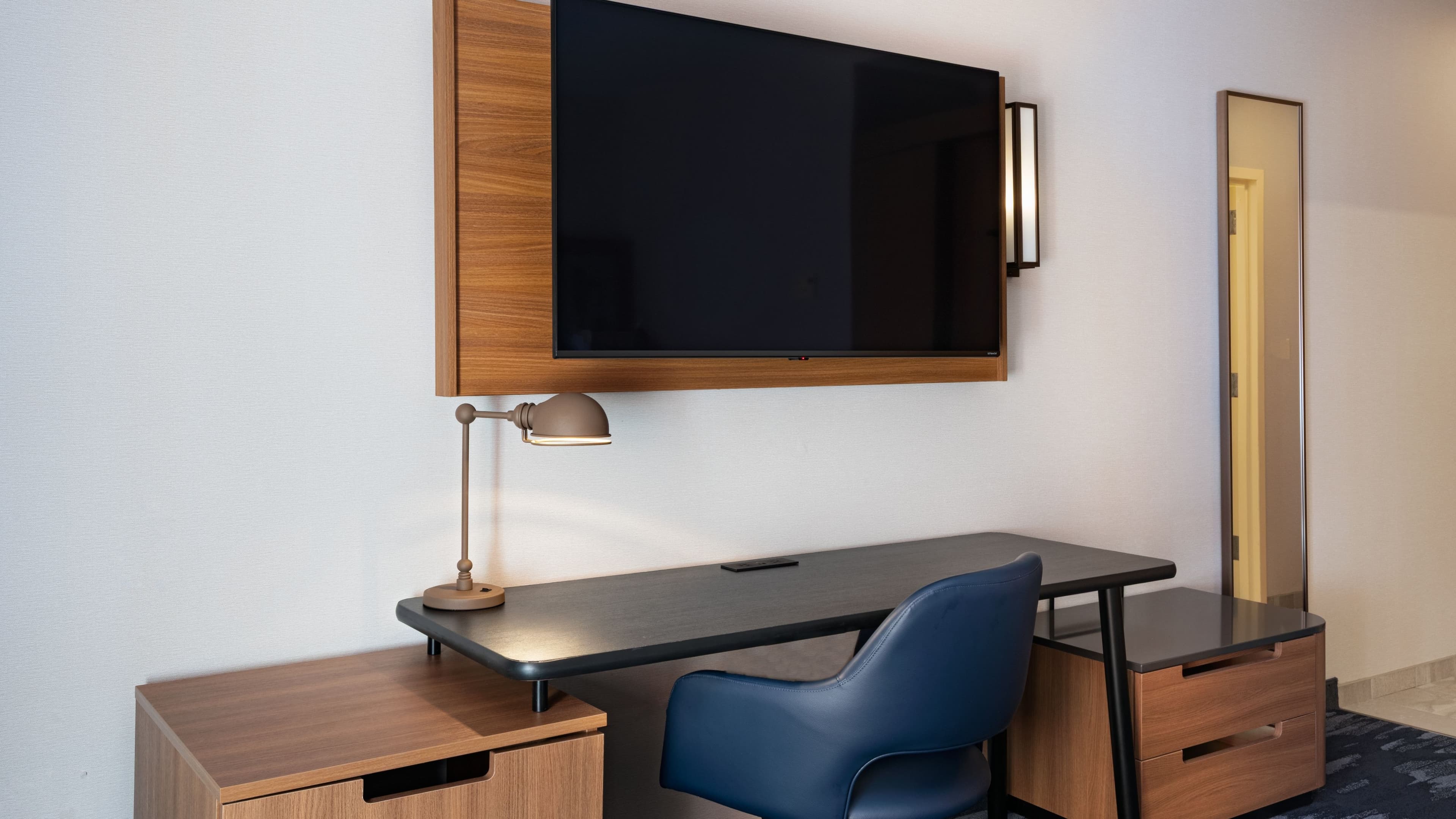 Fairfield Inn Medford Long Island - Image 4