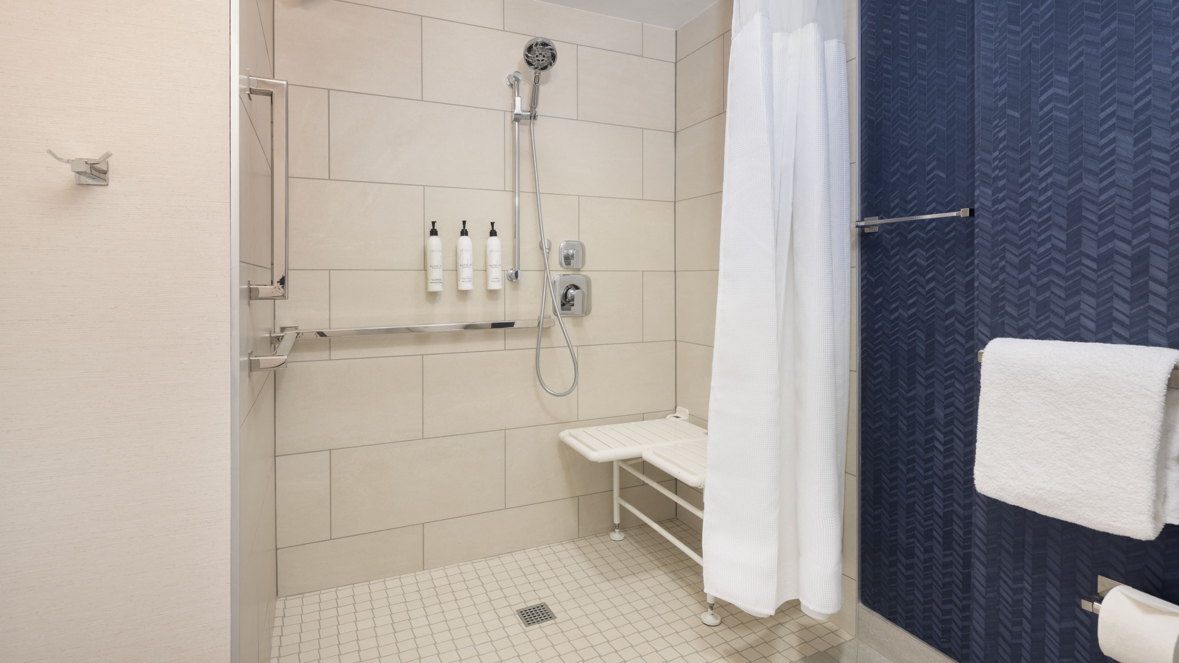 Fairfield Inn Las Vegas Convention Center - Image 5