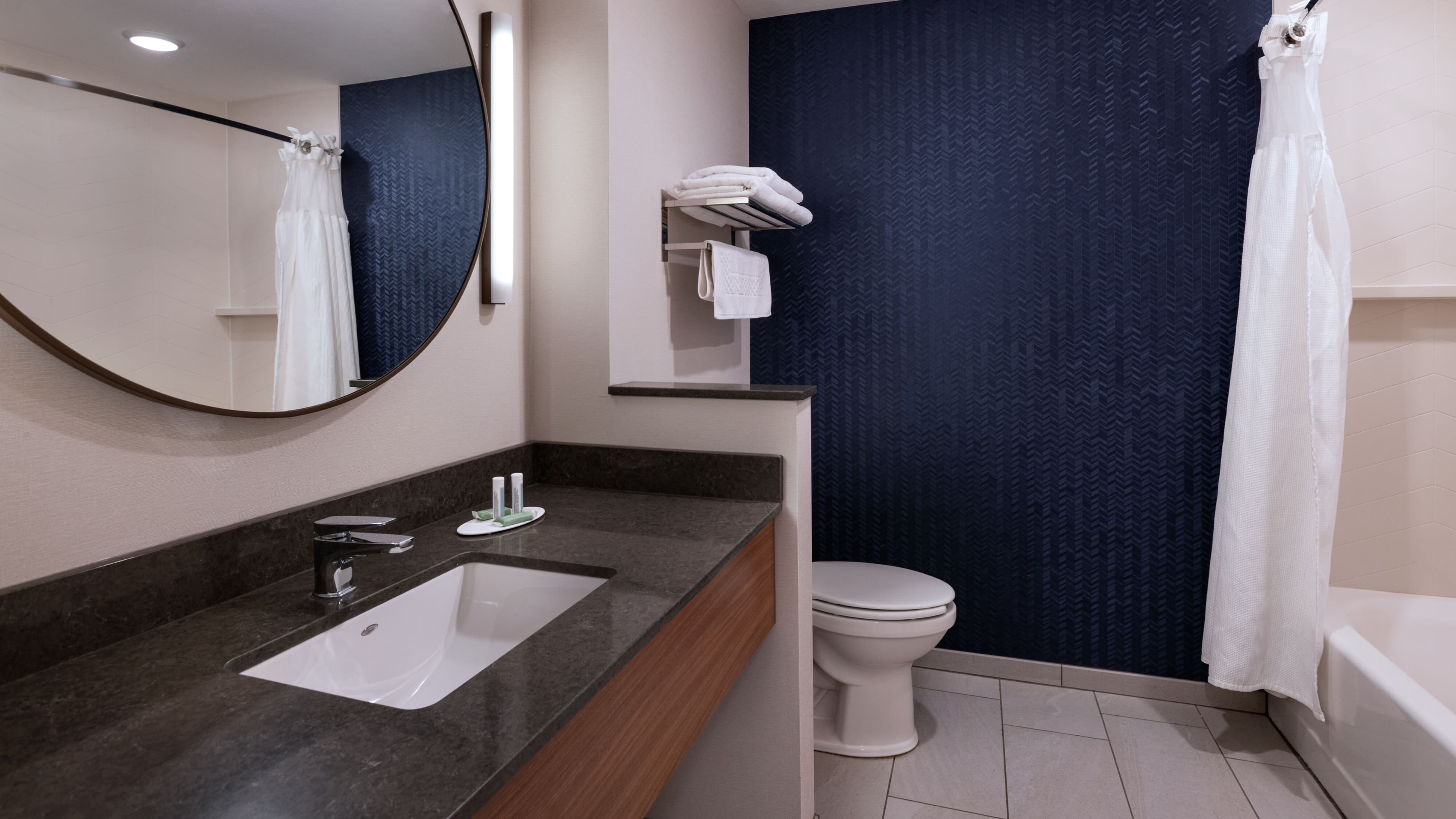 Fairfield Inn & Suites Lincoln Crete - Image 3