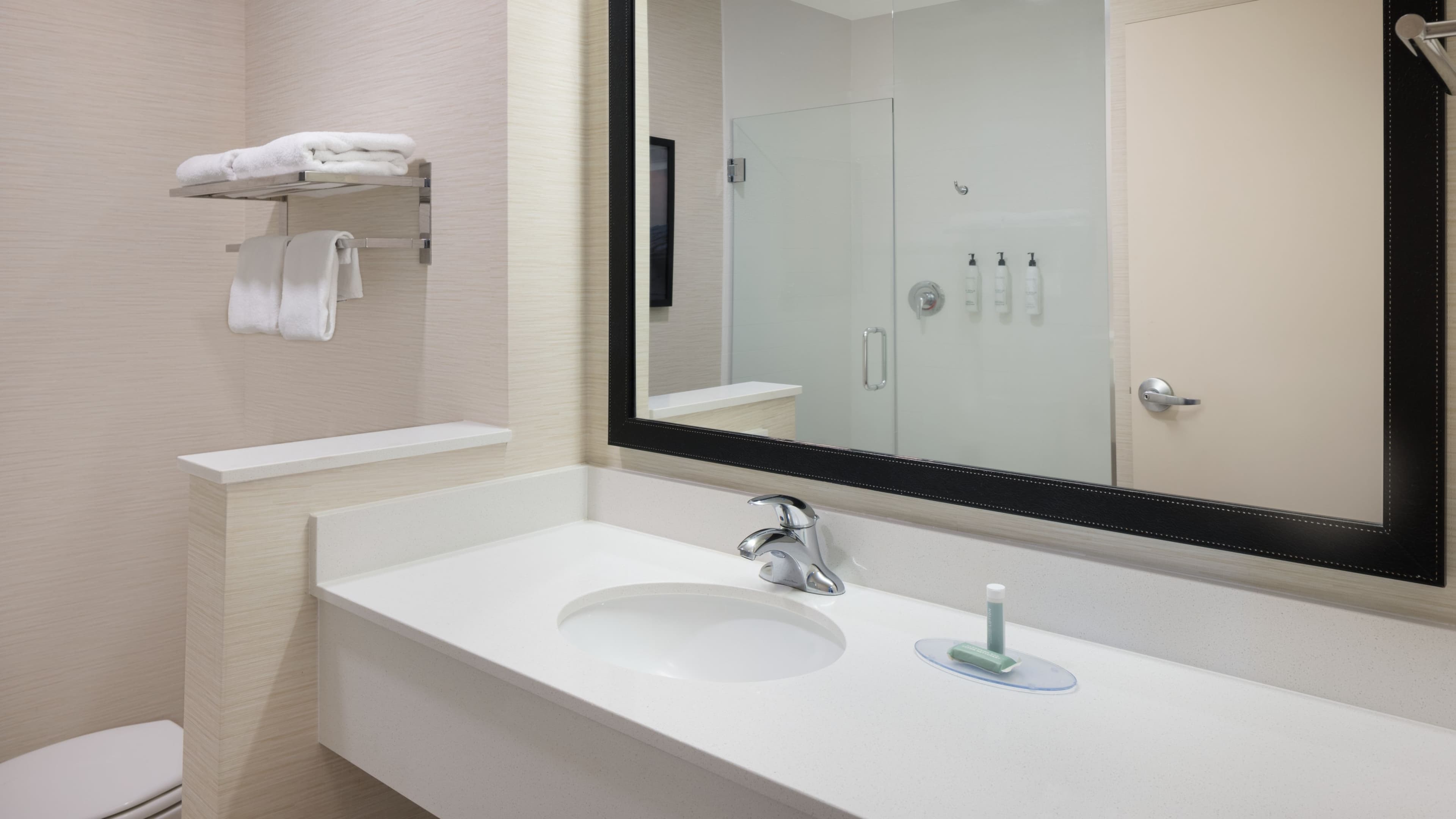 Fairfield Inn & Suites Lincoln Southeast — 9